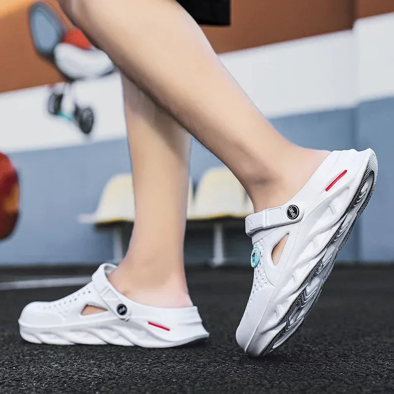 2025 summer waterproof and anti-slip men's and women's slippers, men's casual sandals, outdoor crocs, soft outdoor beach shoes