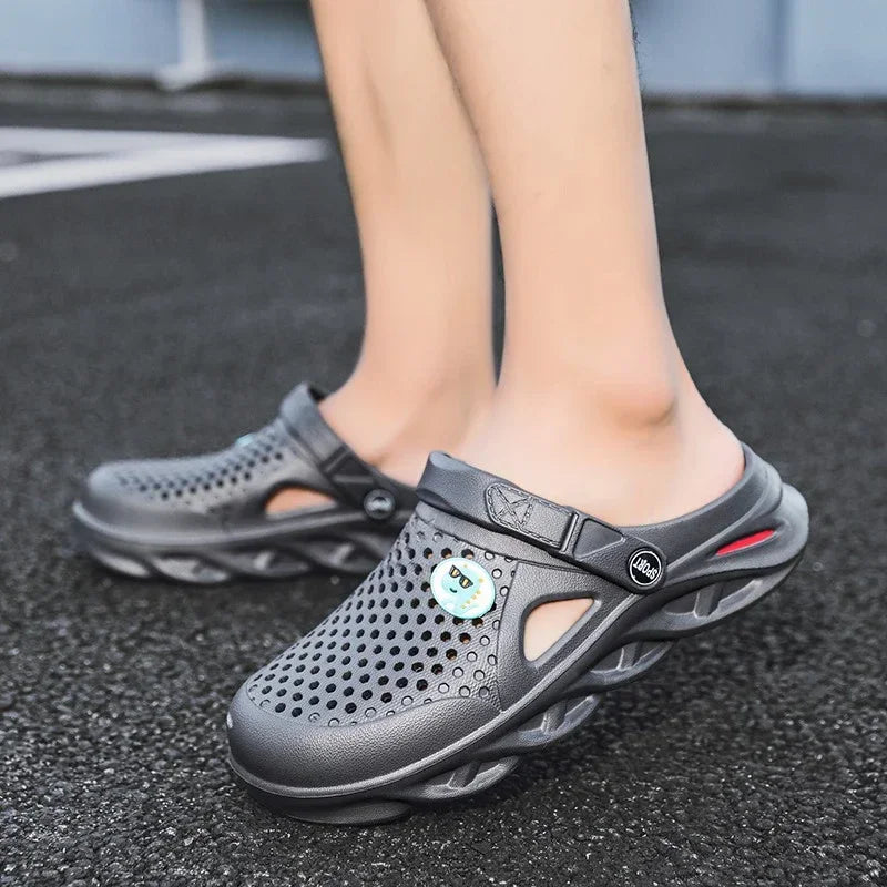 2025 summer waterproof and anti-slip men's and women's slippers, men's casual sandals, outdoor crocs, soft outdoor beach shoes