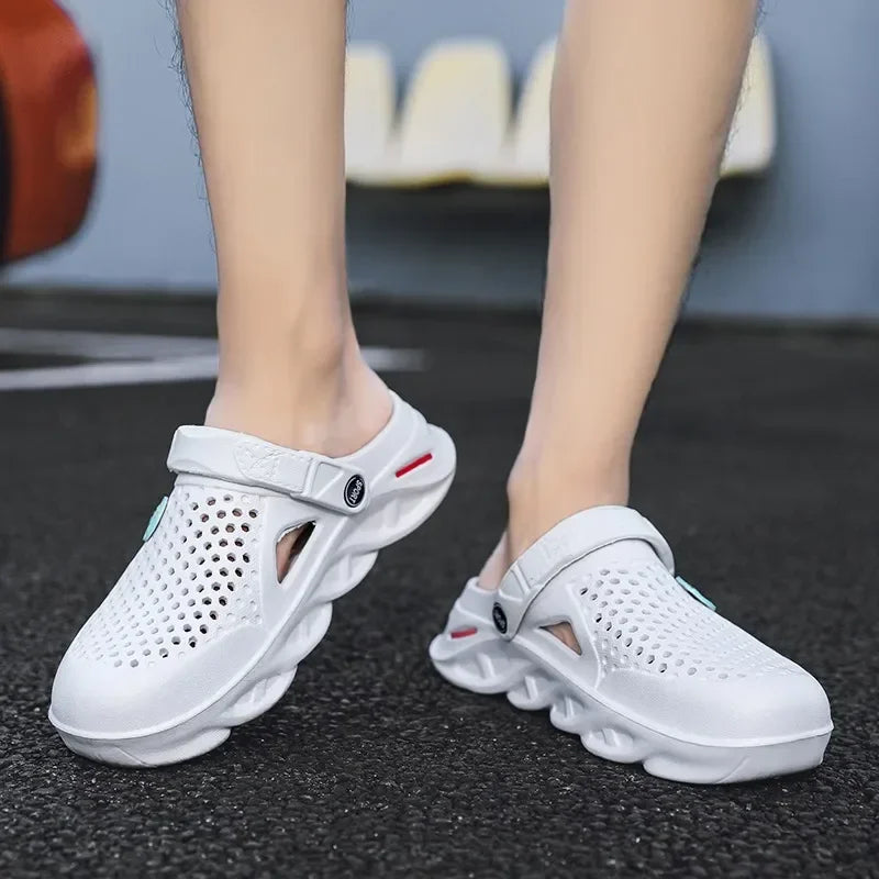 2025 summer waterproof and anti-slip men's and women's slippers, men's casual sandals, outdoor crocs, soft outdoor beach shoes