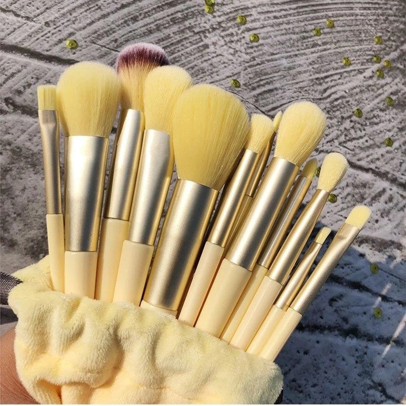 13 PCS Cosmetic Brushes Set Eye Shadow Foundation BB Cream Concealer Women Cosmetic Brush Eyeshadow Blush Powder Blending Beauty Soft Comprehensive Make Up Tools