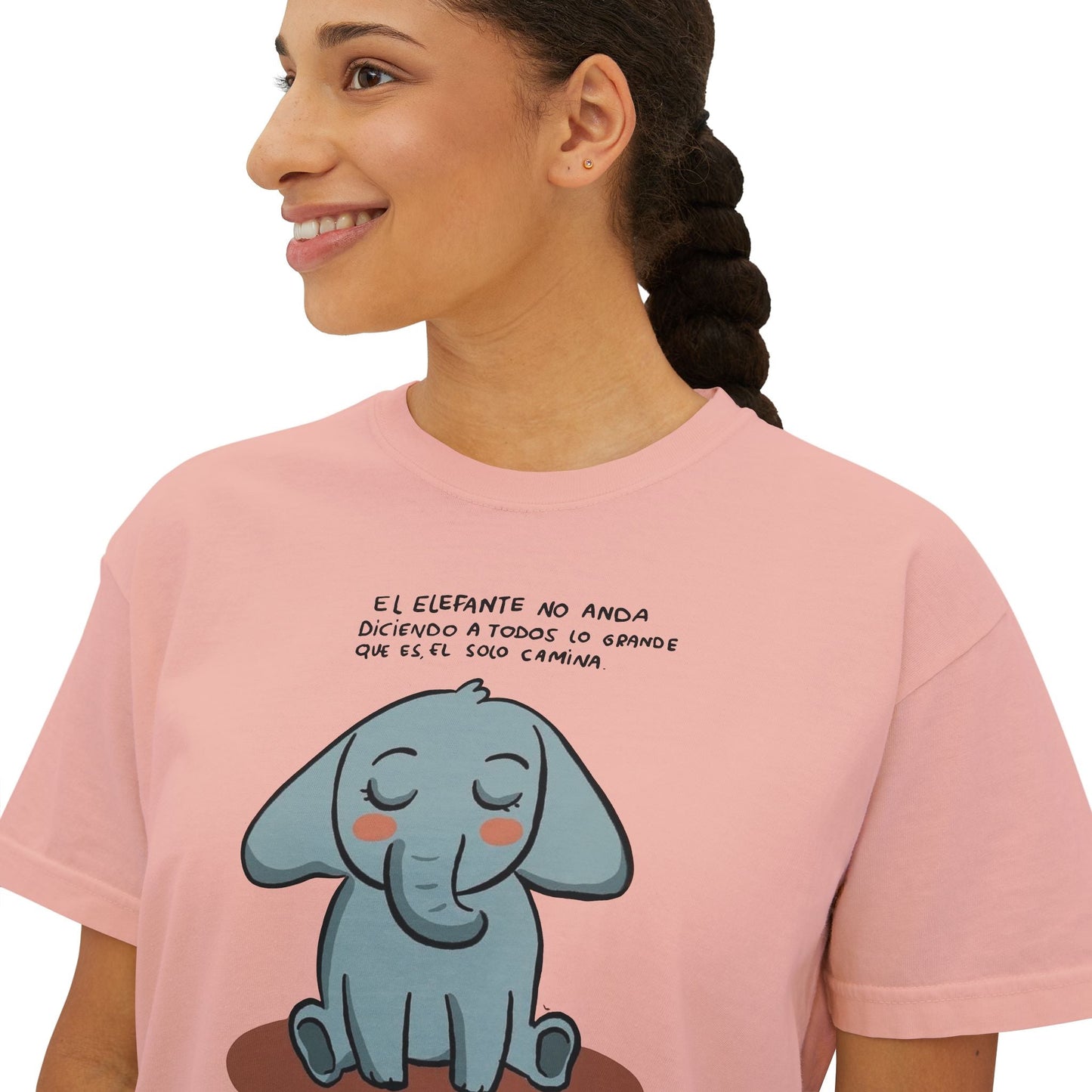 🌸 🧘♀️ Viste tu paz – Que tu energía hable primero Cute Elephant Women's Boxy Tee, Relaxed Fit Shirt, Gift for Animal Lovers, Casual Wear, - Metamorphosis Creations