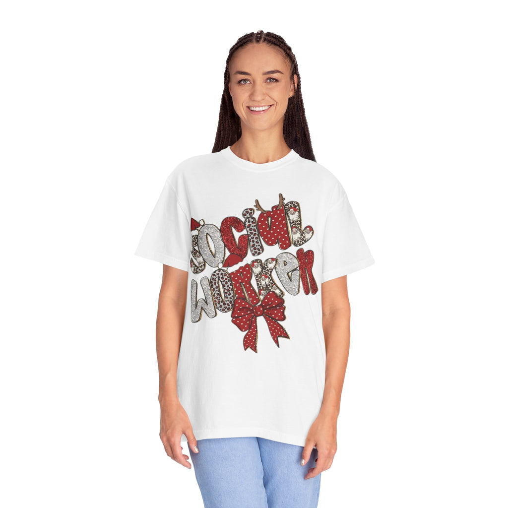 Social Worker Christmas T-Shirt  Festive Holiday Graphic Tee