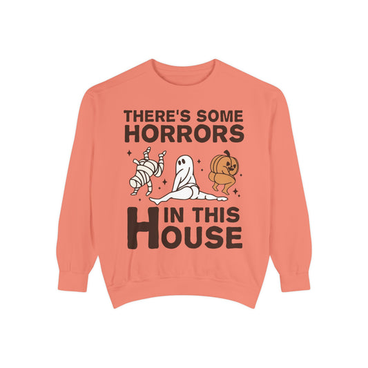 Halloween Themed Unisex Sweatshirt - Fun Ghosts & Mummy Design for Fall, Cozy Casual Wear, Halloween Party, Gift for Friends, Autumn Vibes