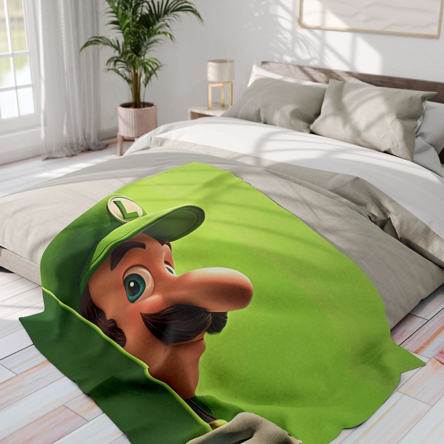 Luigi Peek Fleece Blanket – Green Video Game Character Throw