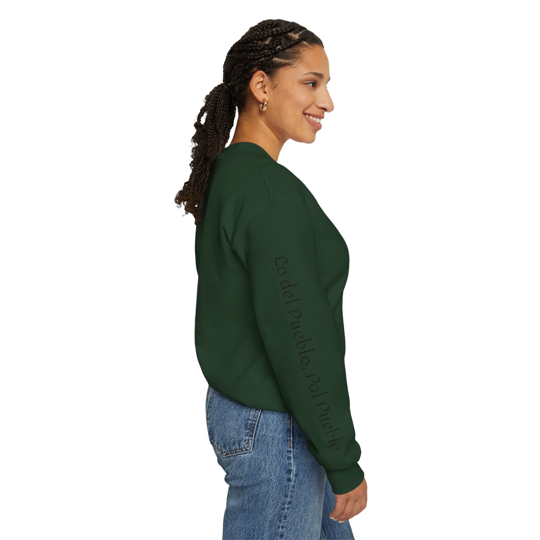 Crewneck Sweatshirt  “No me debo a partidos, me debo al pueblo” Spanish Political Statement