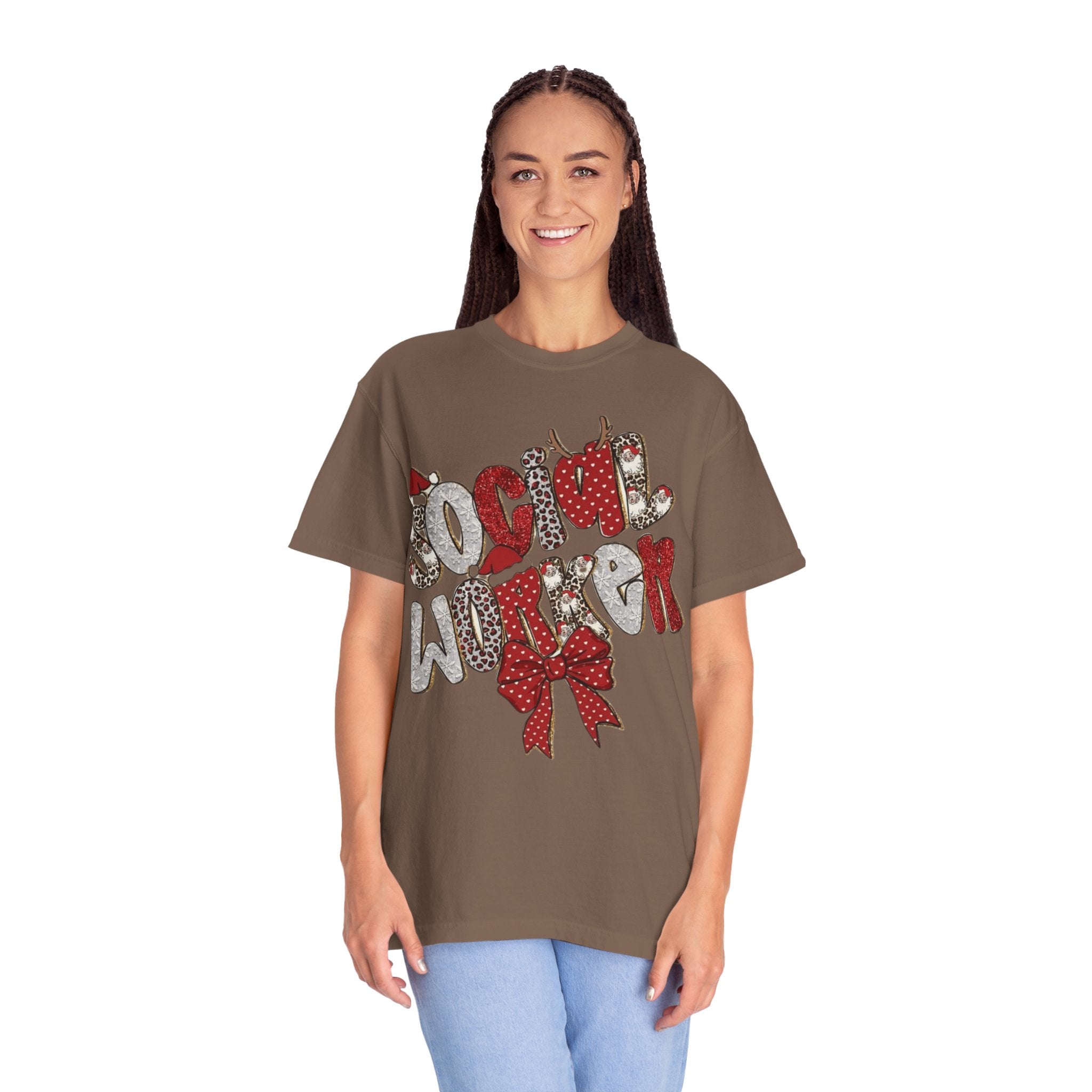 Social Worker Christmas T-Shirt  Festive Holiday Graphic Tee