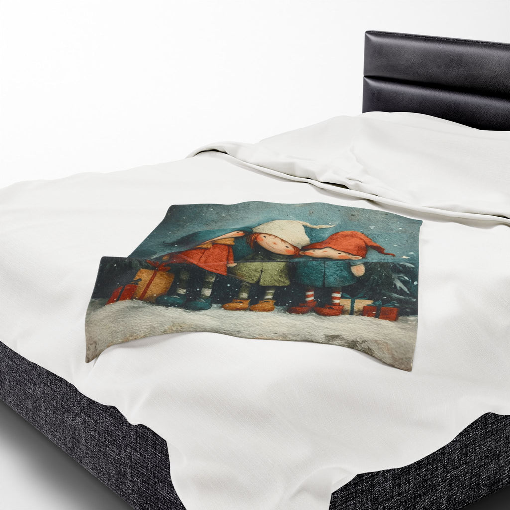 Christmas Elf Trio Velveteen Plush Blanket – Cozy Holiday Kids Throw