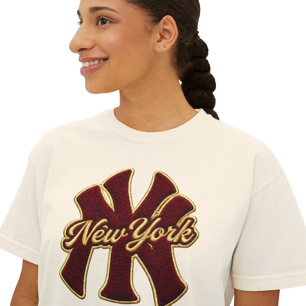 New York Script Logo Women's Boxy Tee – Vintage City Graphic T-Shirt