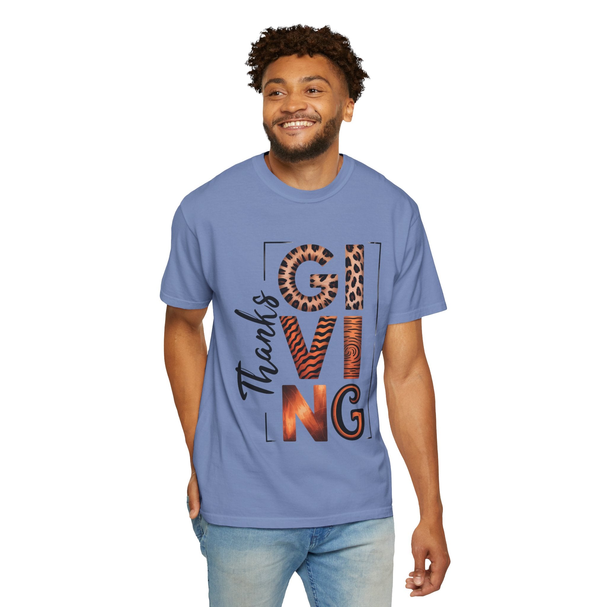 Fall T-Shirts and Sweatshirts Collection Giving Thanks T-Shirt Thanksgiving Graphic Tee with Leopard & Wood Pattern Letters