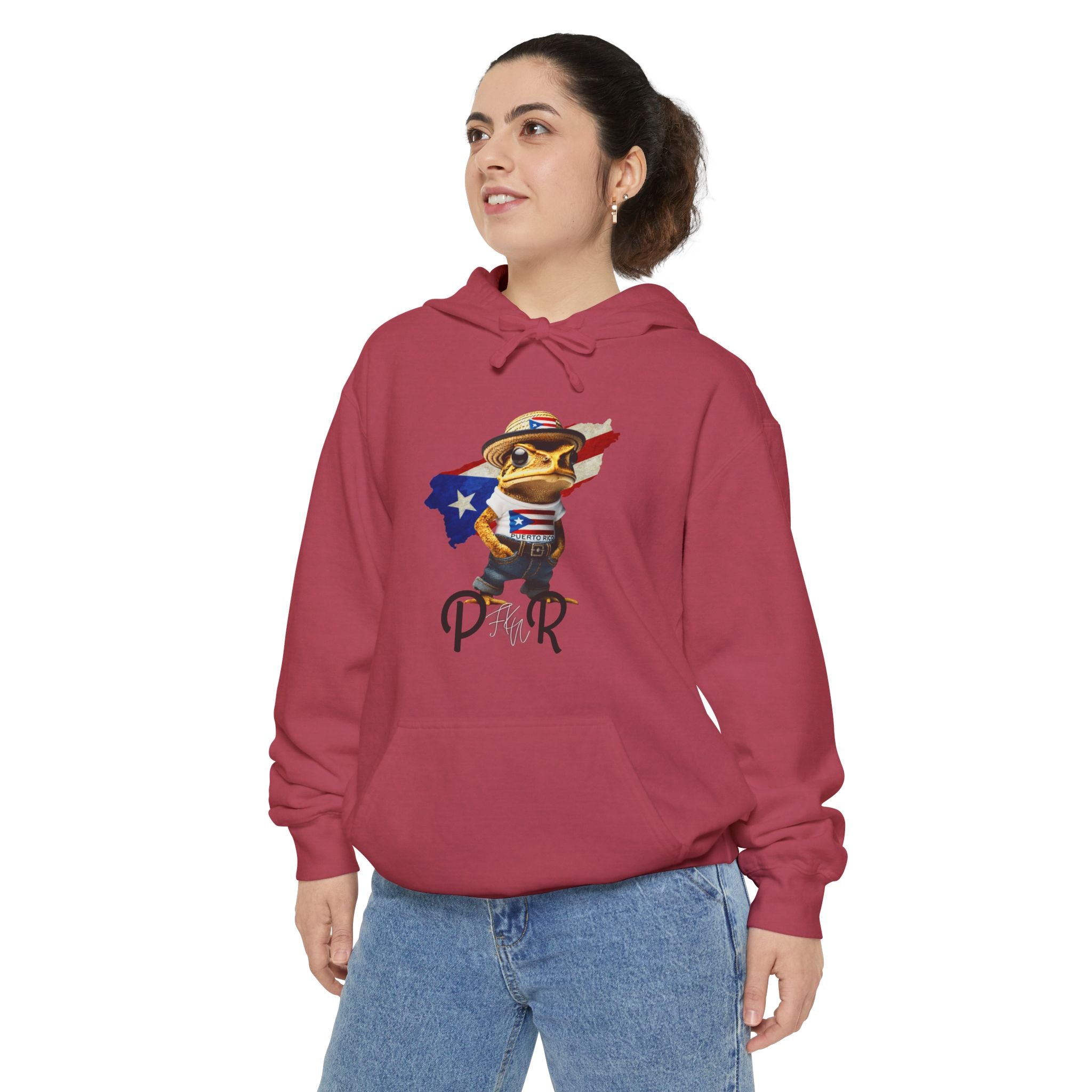 Camiseta y Sudadera Unisex con Bordado – Diseño de Puerto Rico Puerto Rico Embroidered T-Shirt & Unisex Crewneck Sweatshirt
