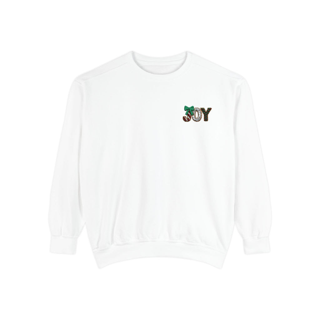 JOY Floral Crewneck Sweatshirt — Holiday Botanical Graphic Christmas T-Shirt & Sweater
