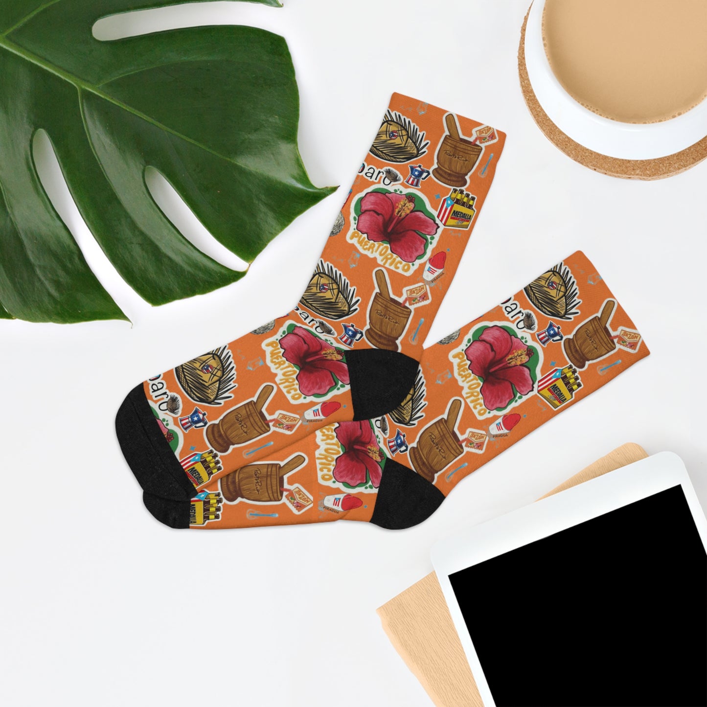 Navidad en Puerto Rico Travel Sticker Crew Socks — Bright Orange Vintage Passport & Hibiscus Pattern