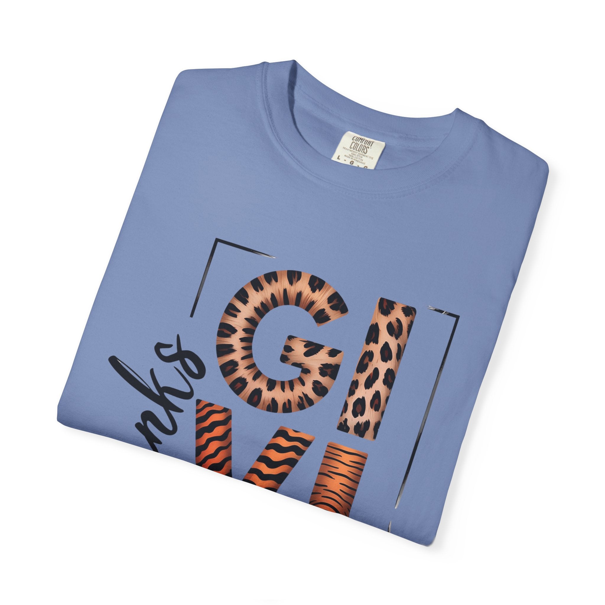 Fall T-Shirts and Sweatshirts Collection Giving Thanks T-Shirt Thanksgiving Graphic Tee with Leopard & Wood Pattern Letters
