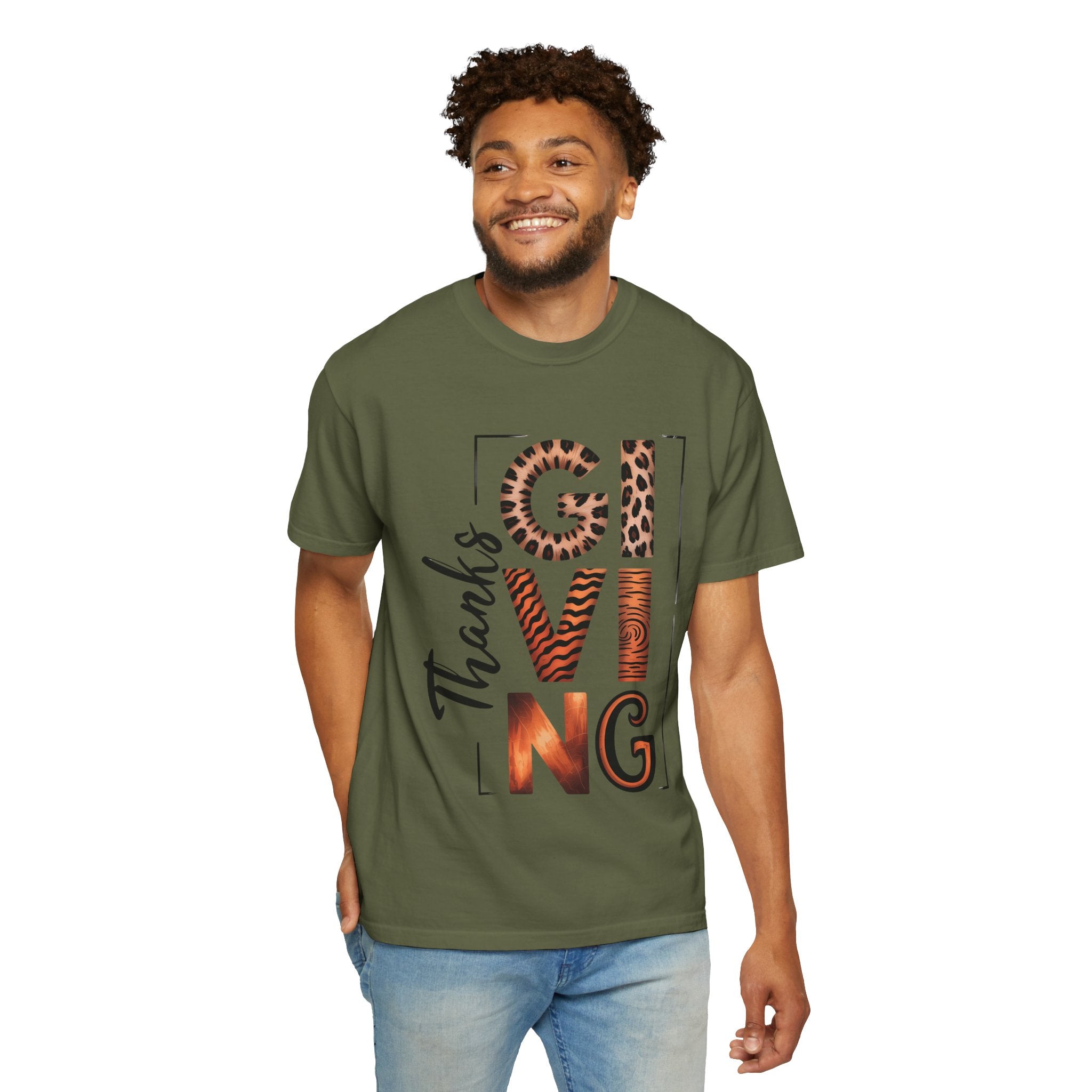 Fall T-Shirts and Sweatshirts Collection Giving Thanks T-Shirt Thanksgiving Graphic Tee with Leopard & Wood Pattern Letters