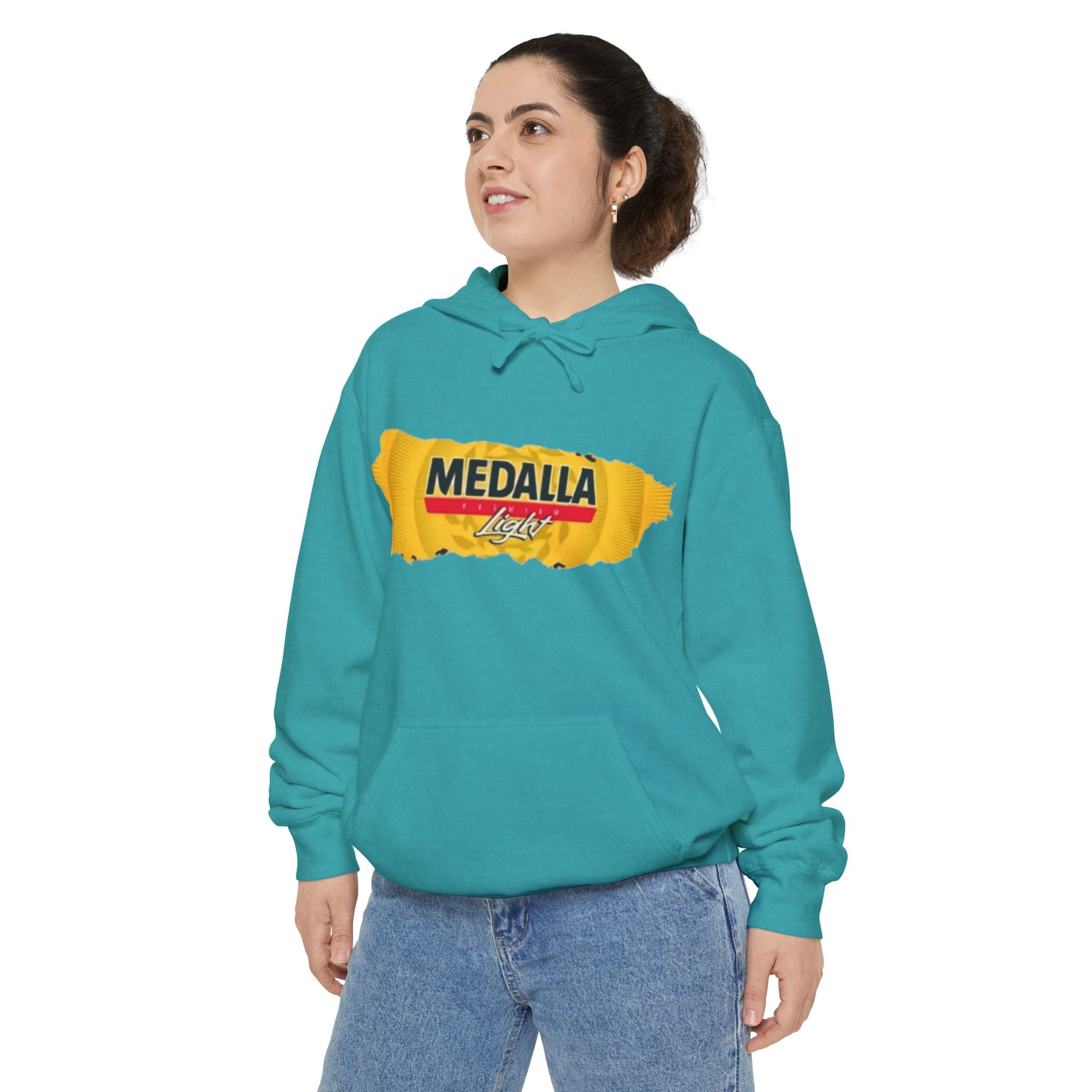 Medalla Light Logo Hoodie Vintage Beer Brand Pullover Puerto Rico Navidade