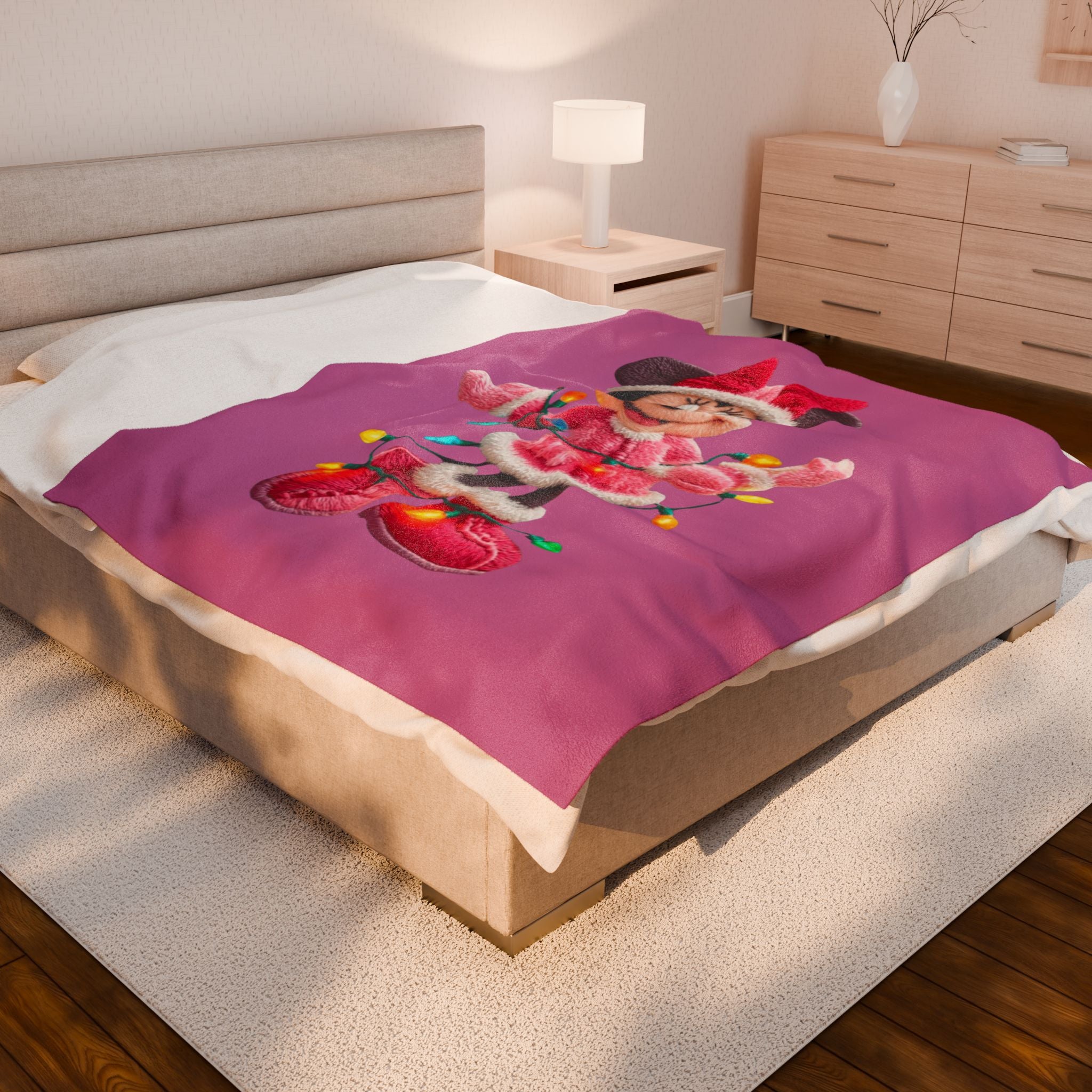 Magical Christmas Cartoon Blanket Plush Holiday Blanket  Festive Minnie Mouse with Christmas Lights