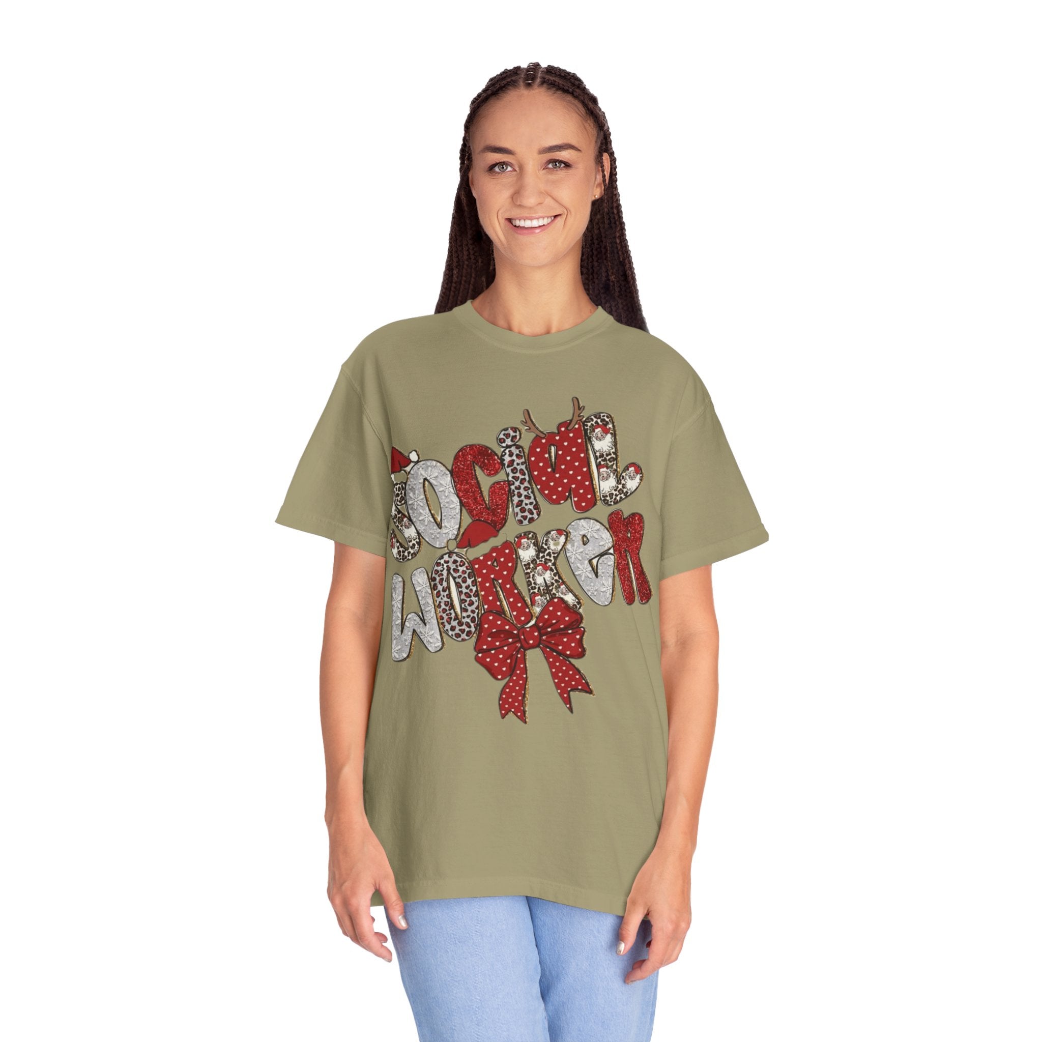 Social Worker Christmas T-Shirt  Festive Holiday Graphic Tee