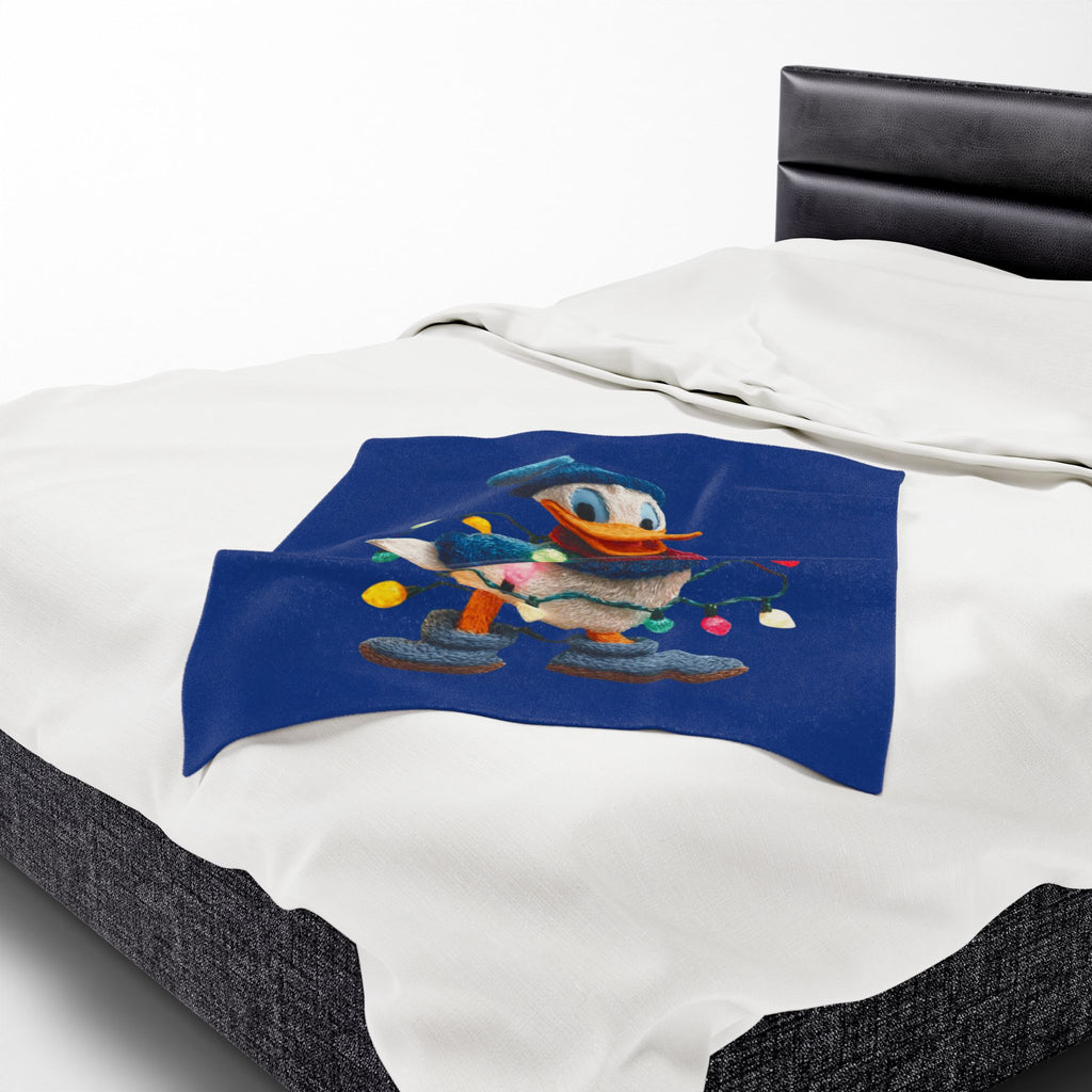 Donald Duck Holiday Plush Blanket  Festive Christmas Lights Velveteen Throw