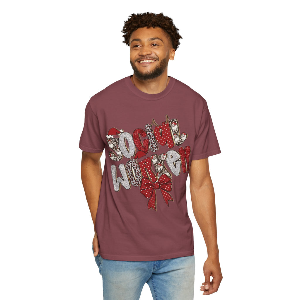 Social Worker Christmas T-Shirt  Festive Holiday Graphic Tee