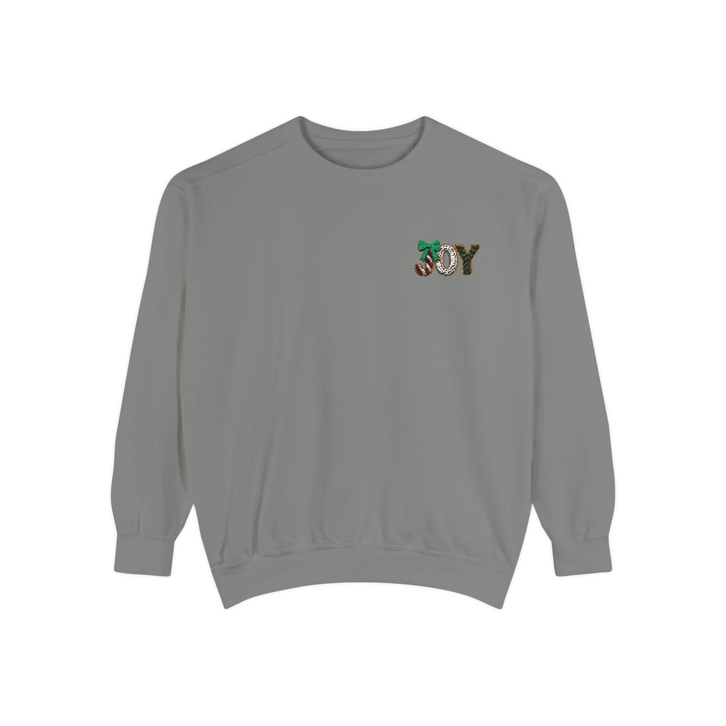 JOY Floral Crewneck Sweatshirt — Holiday Botanical Graphic Christmas T-Shirt & Sweater