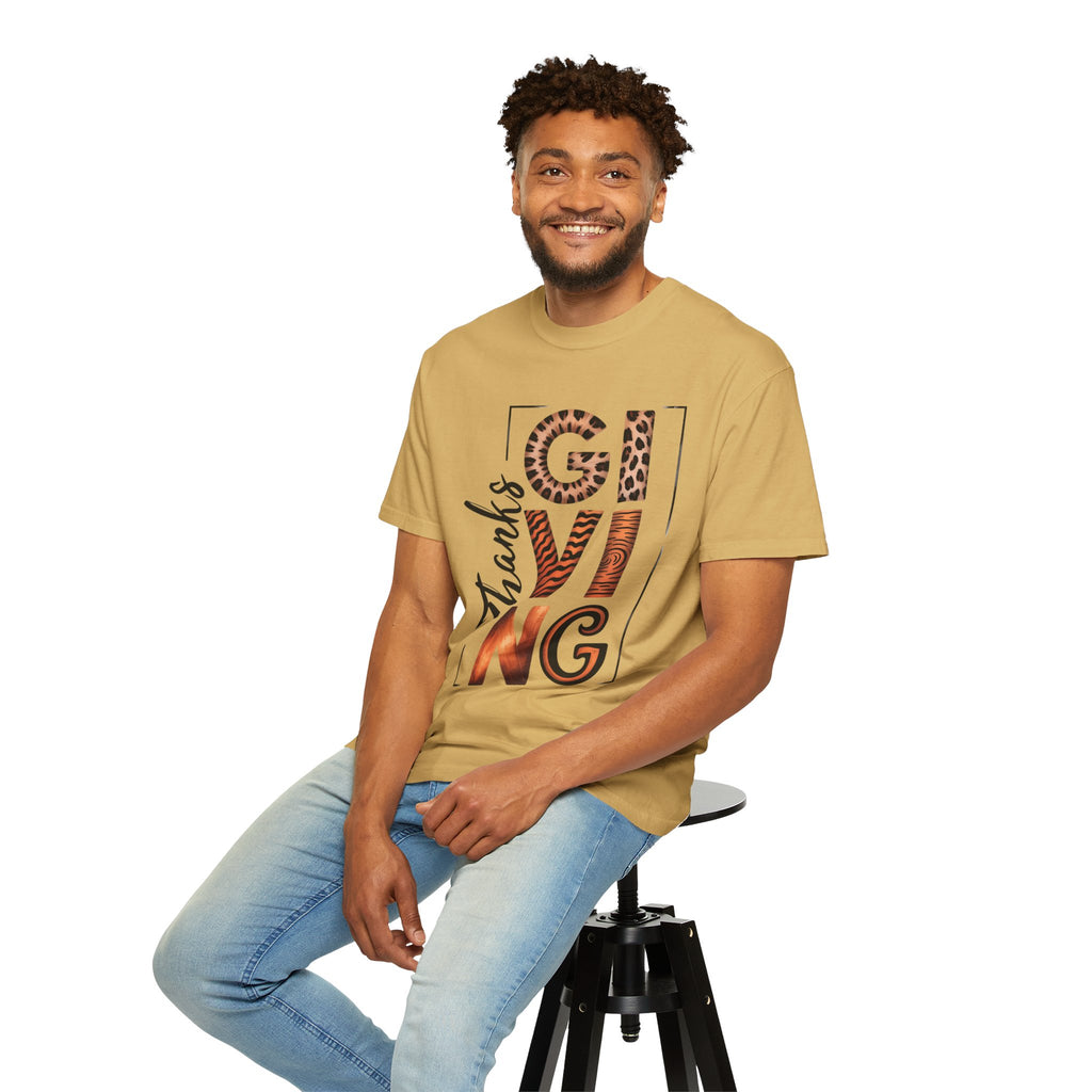 Fall T-Shirts and Sweatshirts Collection Giving Thanks T-Shirt Thanksgiving Graphic Tee with Leopard & Wood Pattern Letters