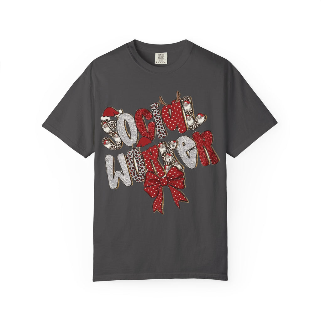 Social Worker Christmas T-Shirt  Festive Holiday Graphic Tee