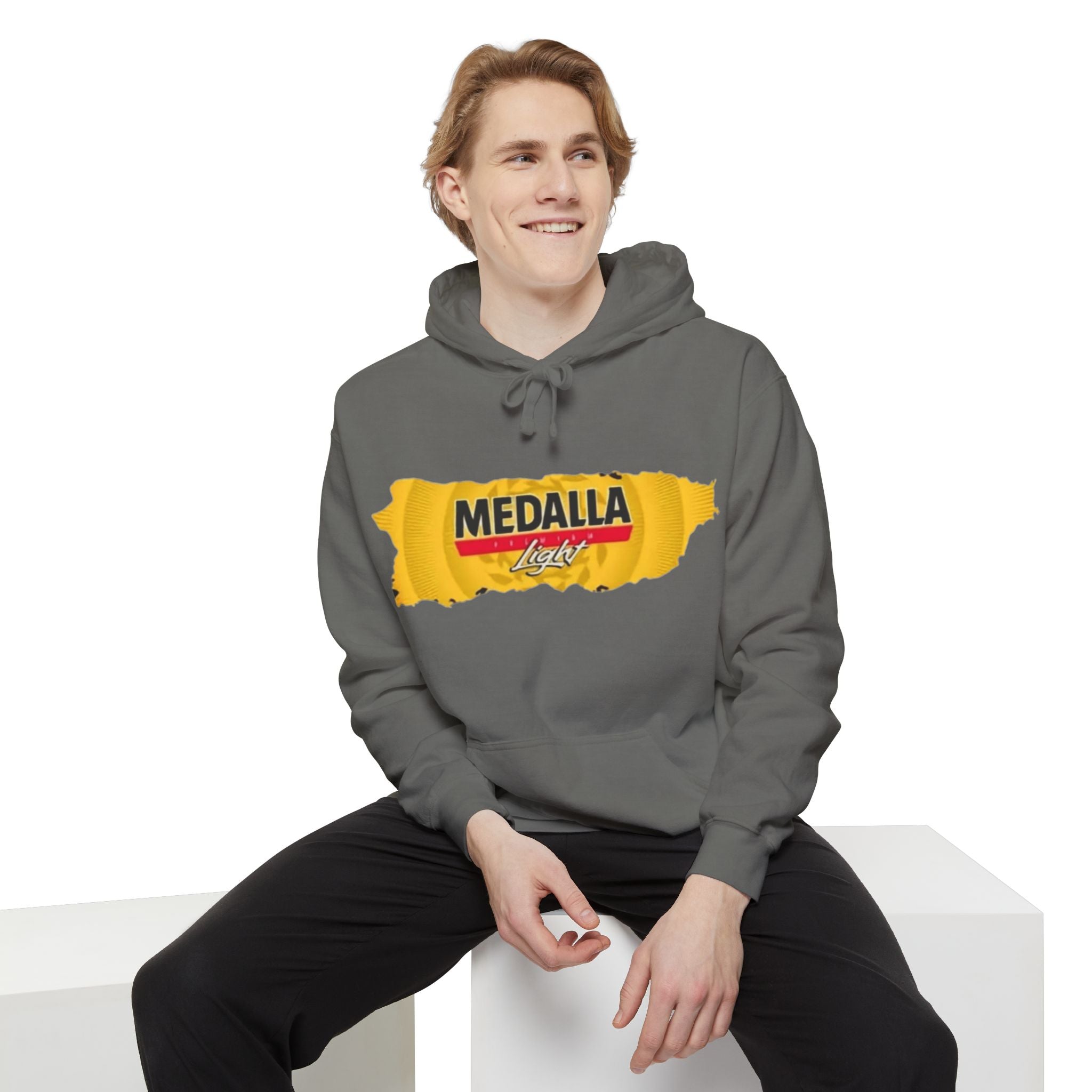 Medalla Light Logo Hoodie Vintage Beer Brand Pullover Puerto Rico Navidade