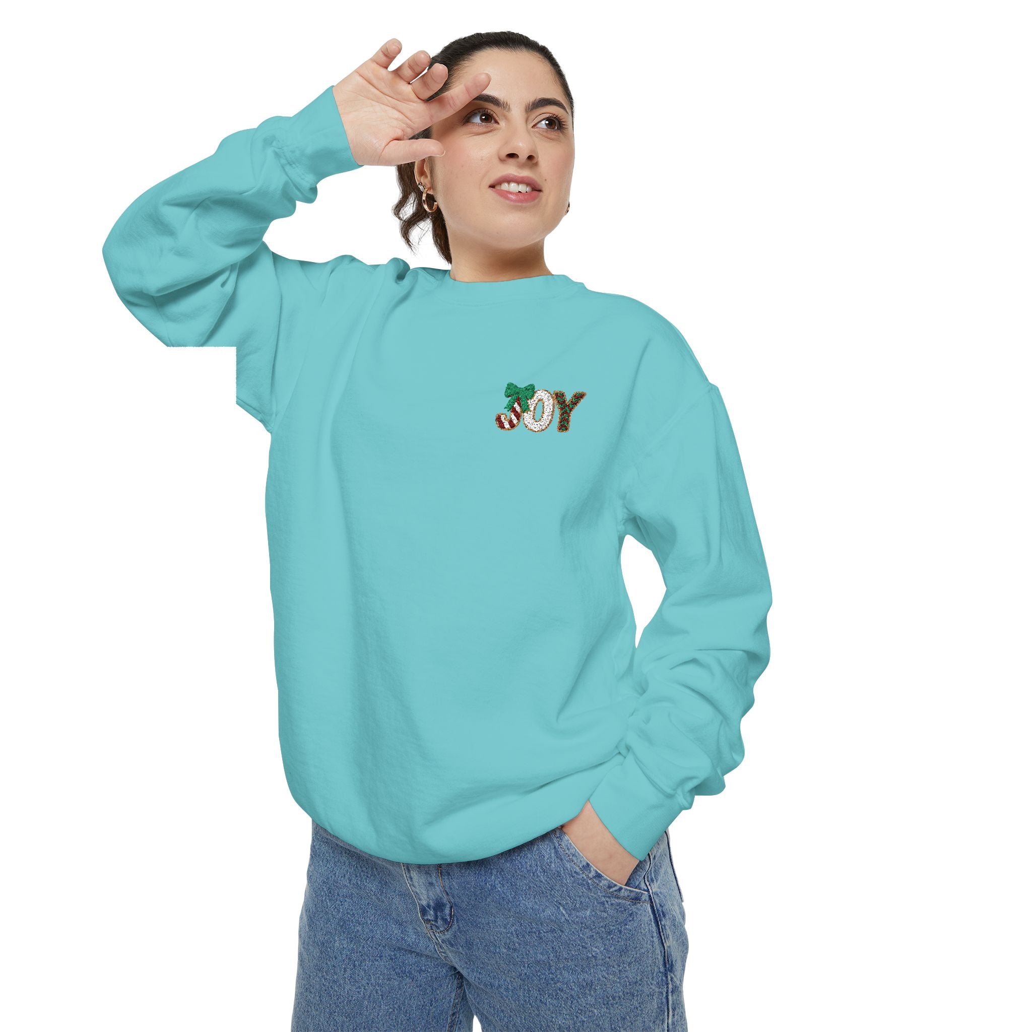 JOY Floral Crewneck Sweatshirt — Holiday Botanical Graphic Christmas T-Shirt & Sweater
