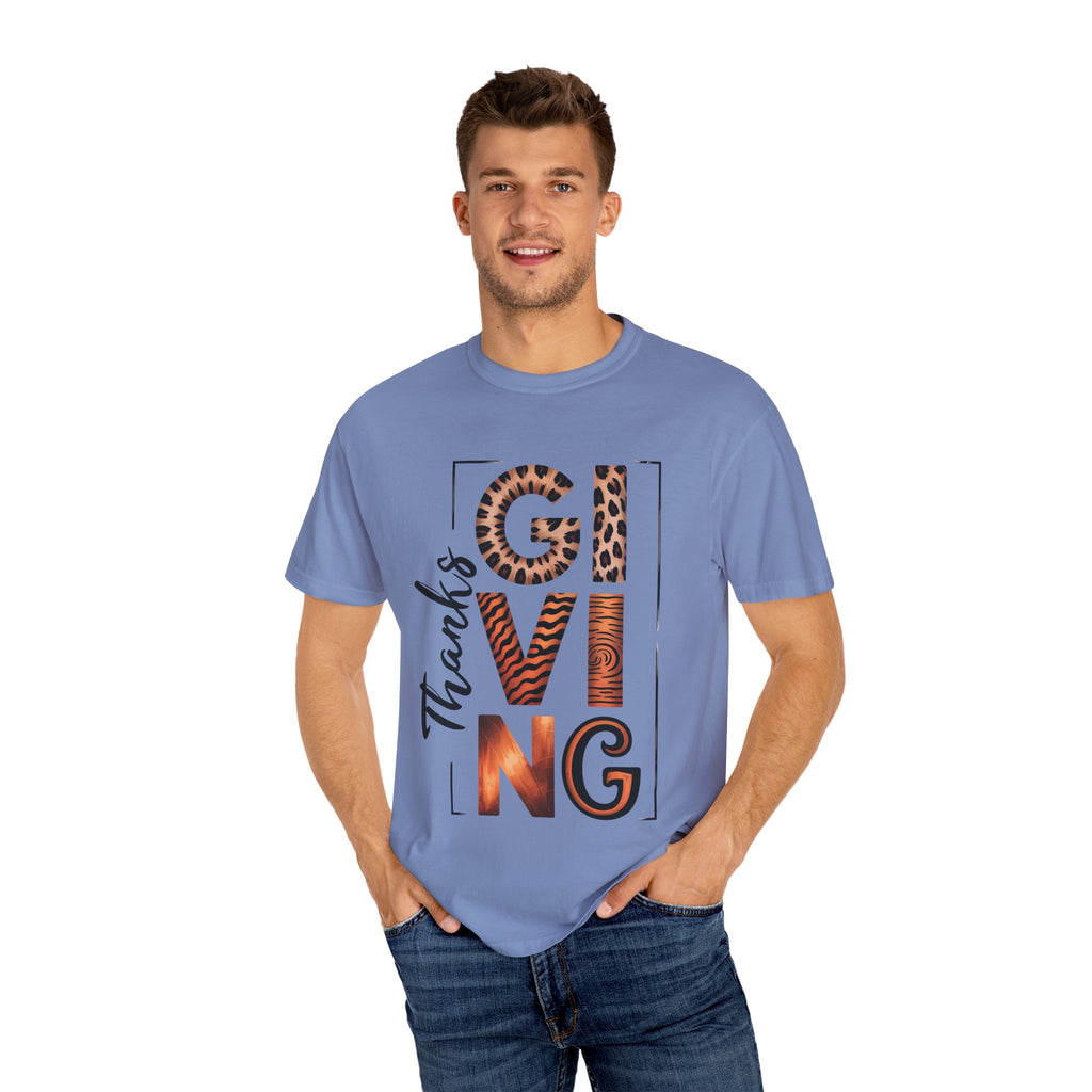Fall T-Shirts and Sweatshirts Collection Giving Thanks T-Shirt Thanksgiving Graphic Tee with Leopard & Wood Pattern Letters