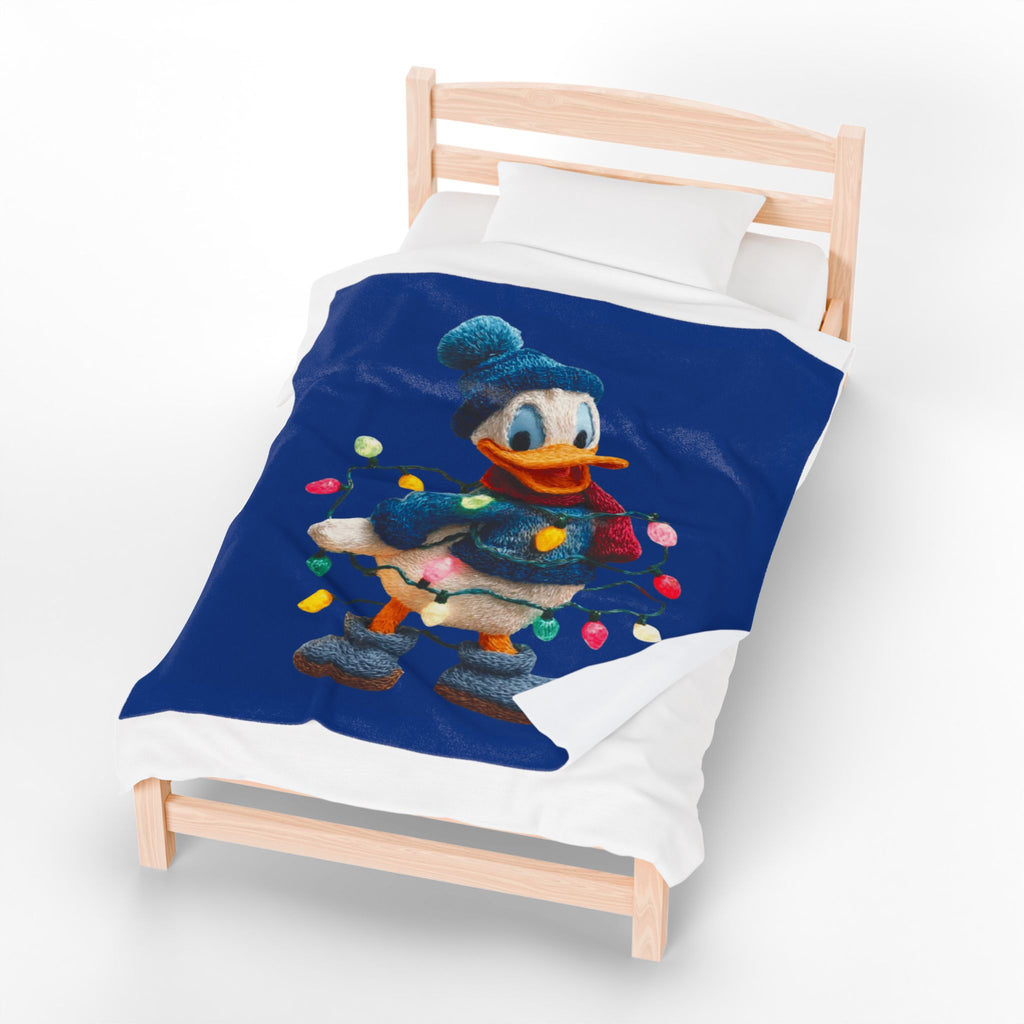 Donald Duck Holiday Plush Blanket  Festive Christmas Lights Velveteen Throw