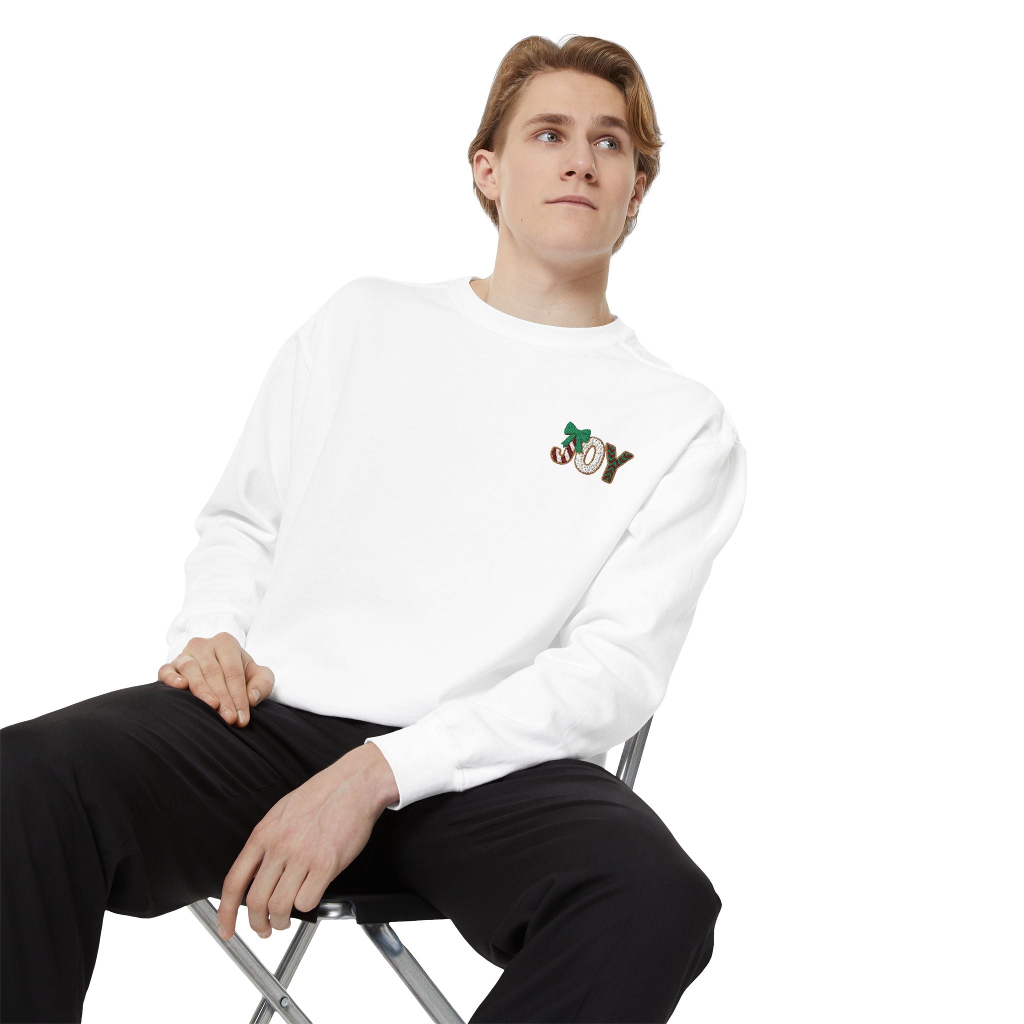 JOY Floral Crewneck Sweatshirt — Holiday Botanical Graphic Christmas T-Shirt & Sweater