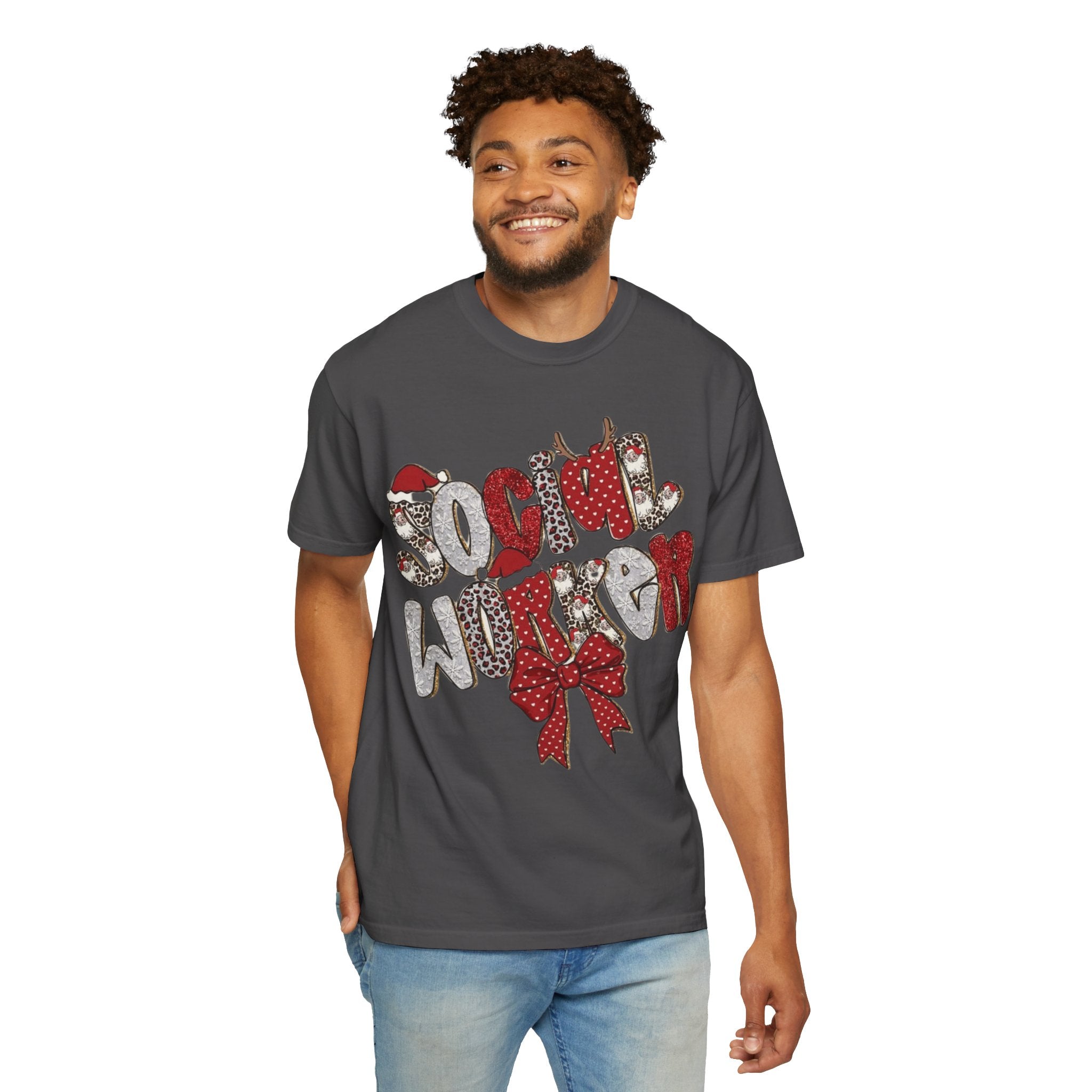 Social Worker Christmas T-Shirt  Festive Holiday Graphic Tee