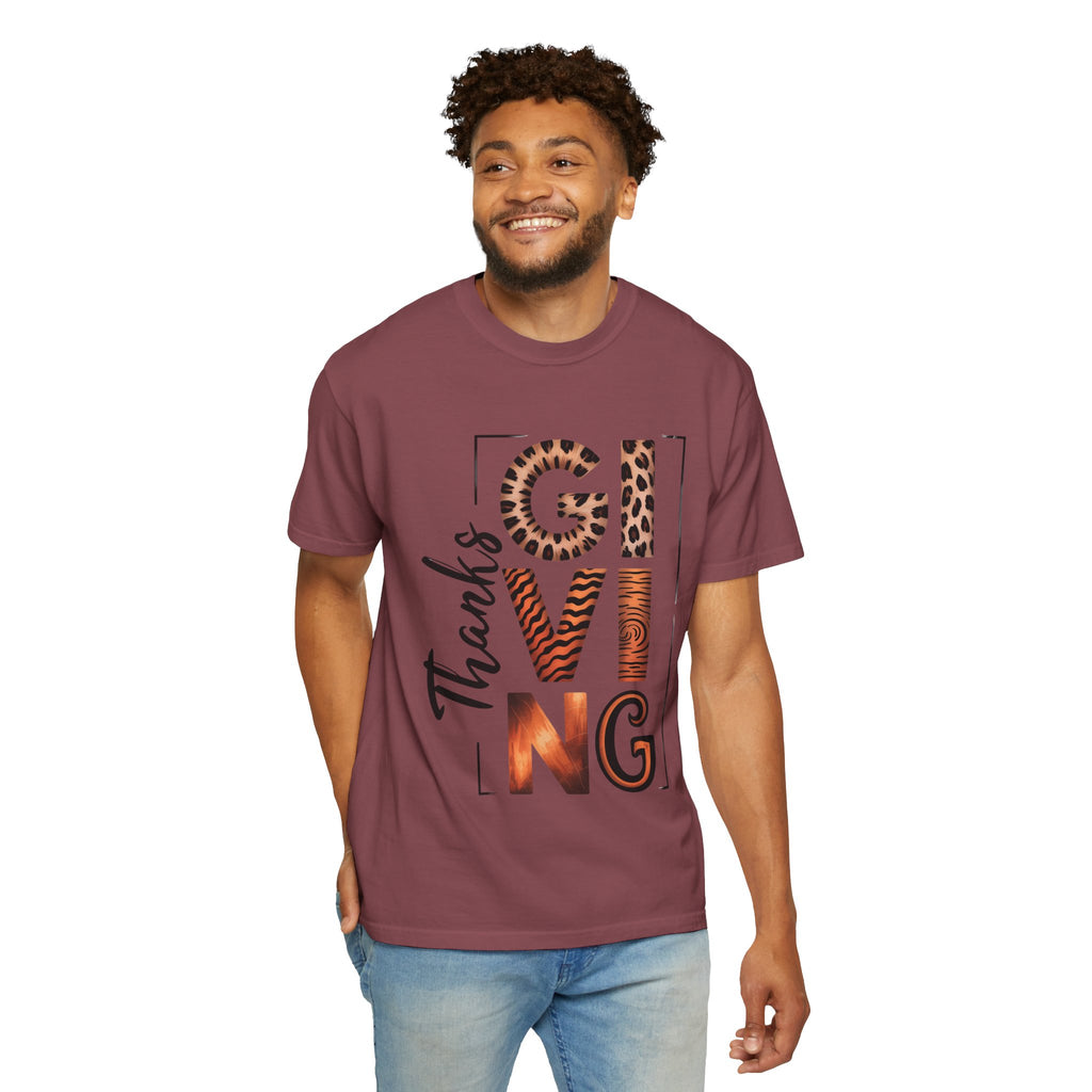 Fall T-Shirts and Sweatshirts Collection Giving Thanks T-Shirt Thanksgiving Graphic Tee with Leopard & Wood Pattern Letters