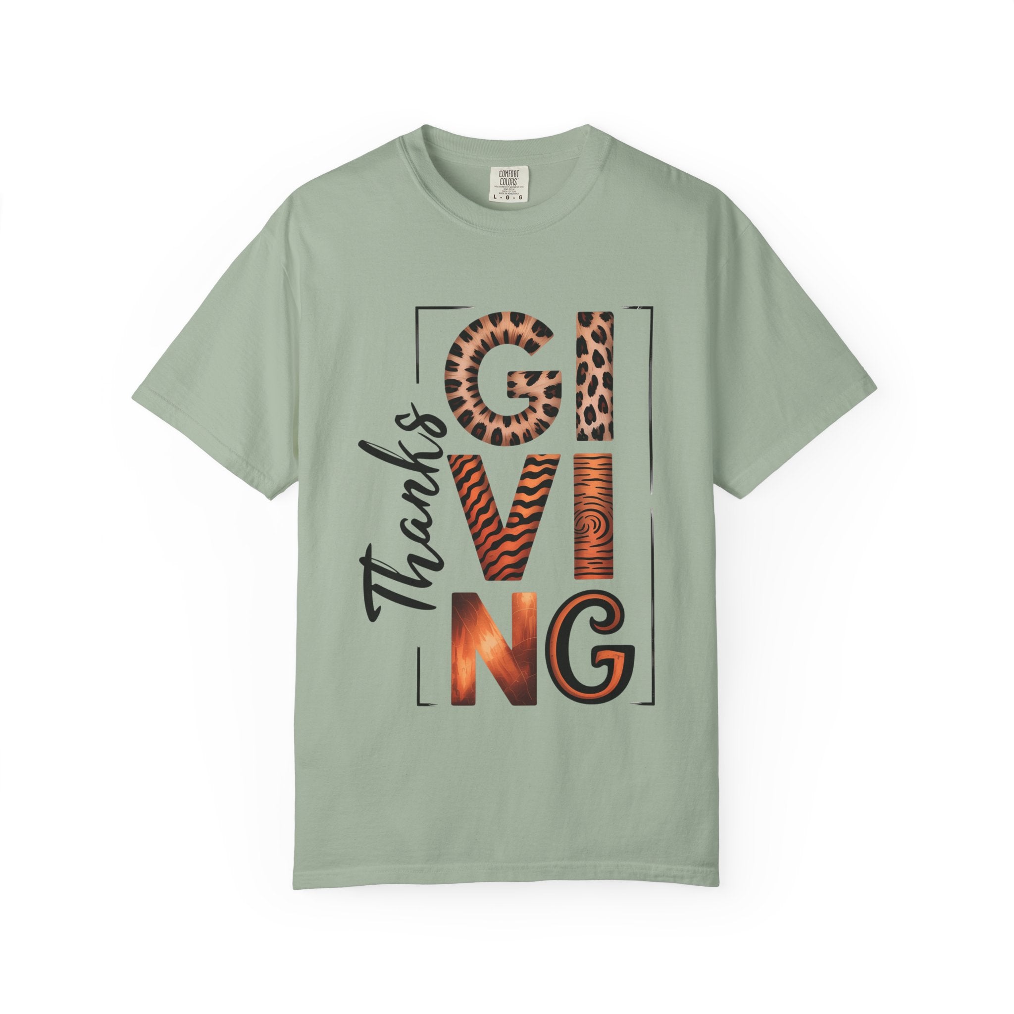 Fall T-Shirts and Sweatshirts Collection Giving Thanks T-Shirt Thanksgiving Graphic Tee with Leopard & Wood Pattern Letters