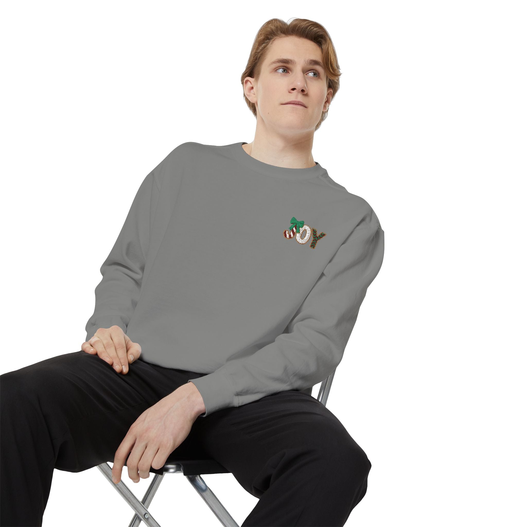JOY Floral Crewneck Sweatshirt — Holiday Botanical Graphic Christmas T-Shirt & Sweater