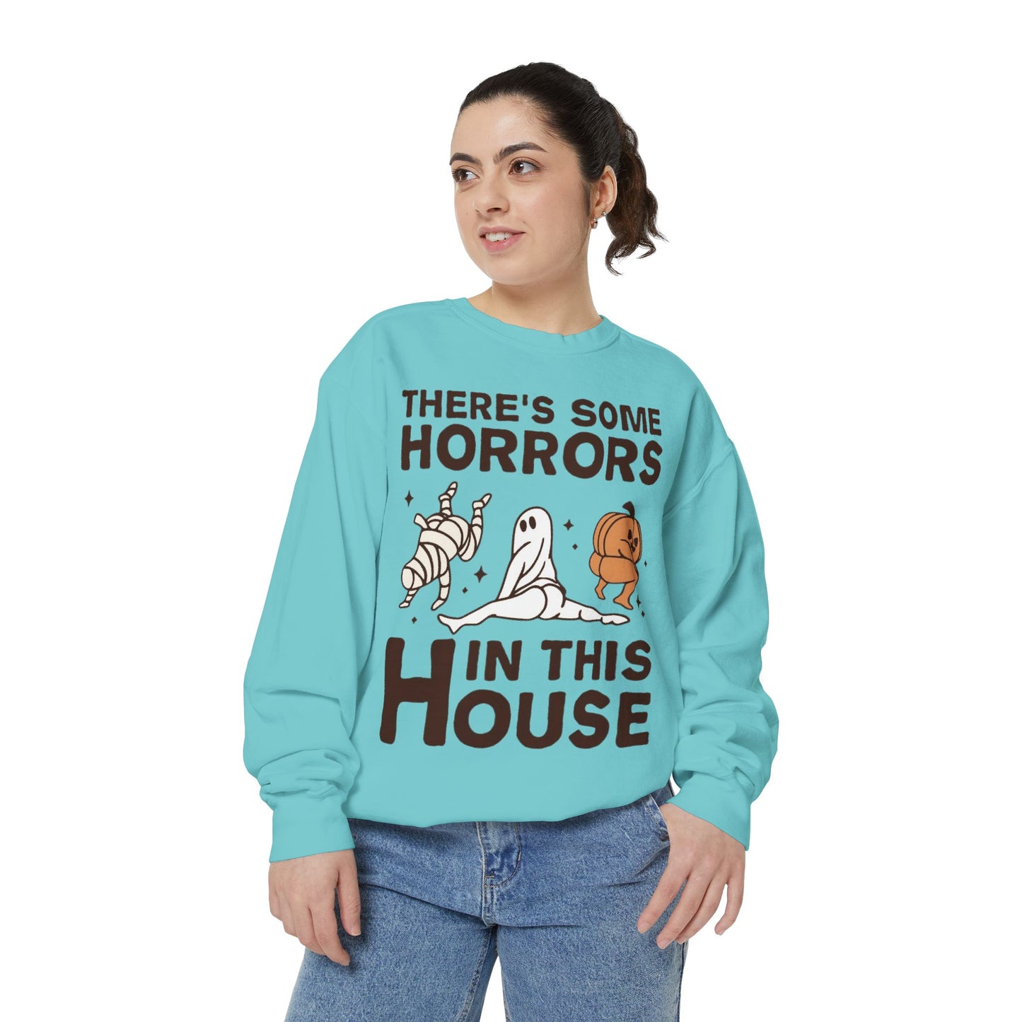 Halloween Themed Unisex Sweatshirt - Fun Ghosts & Mummy Design for Fall, Cozy Casual Wear, Halloween Party, Gift for Friends, Autumn Vibes