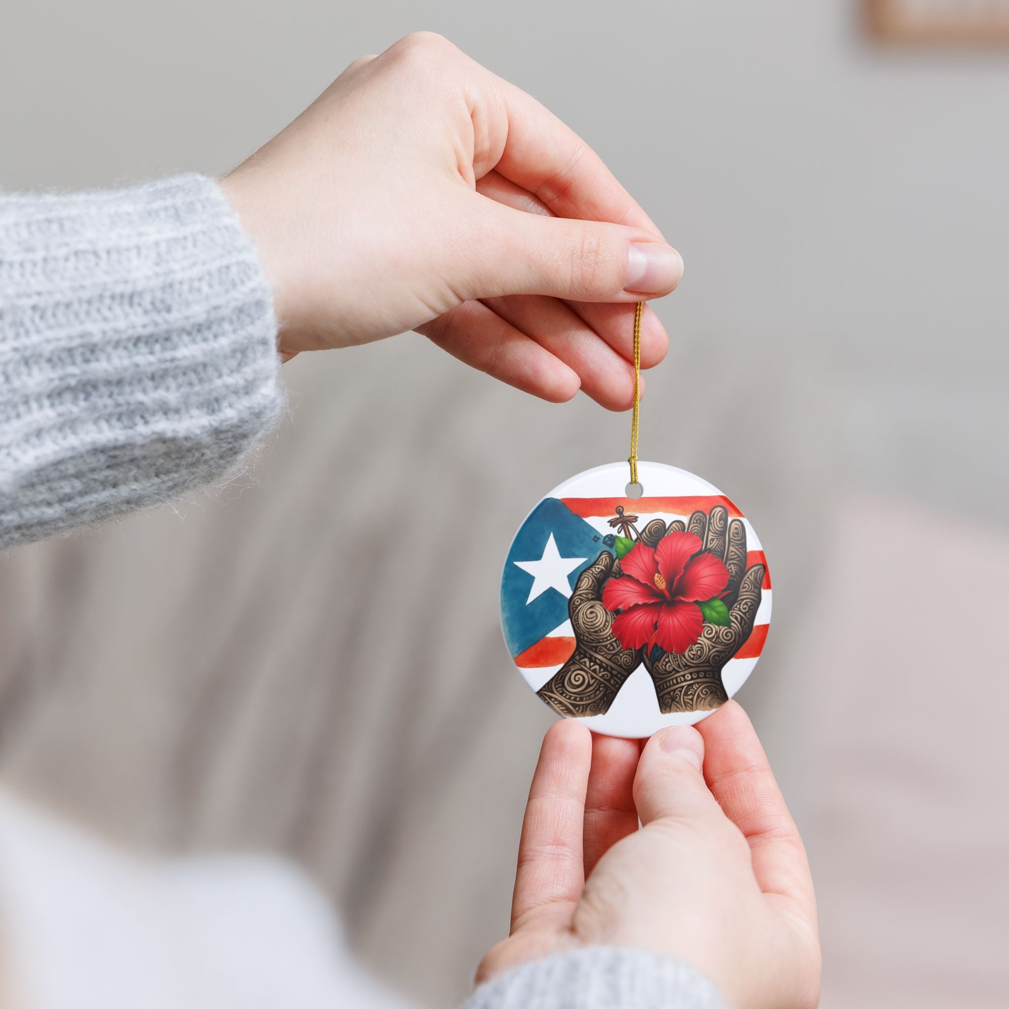 Puerto Rican Hibiscus & Coquí Hands (Round Decorative Hanging)