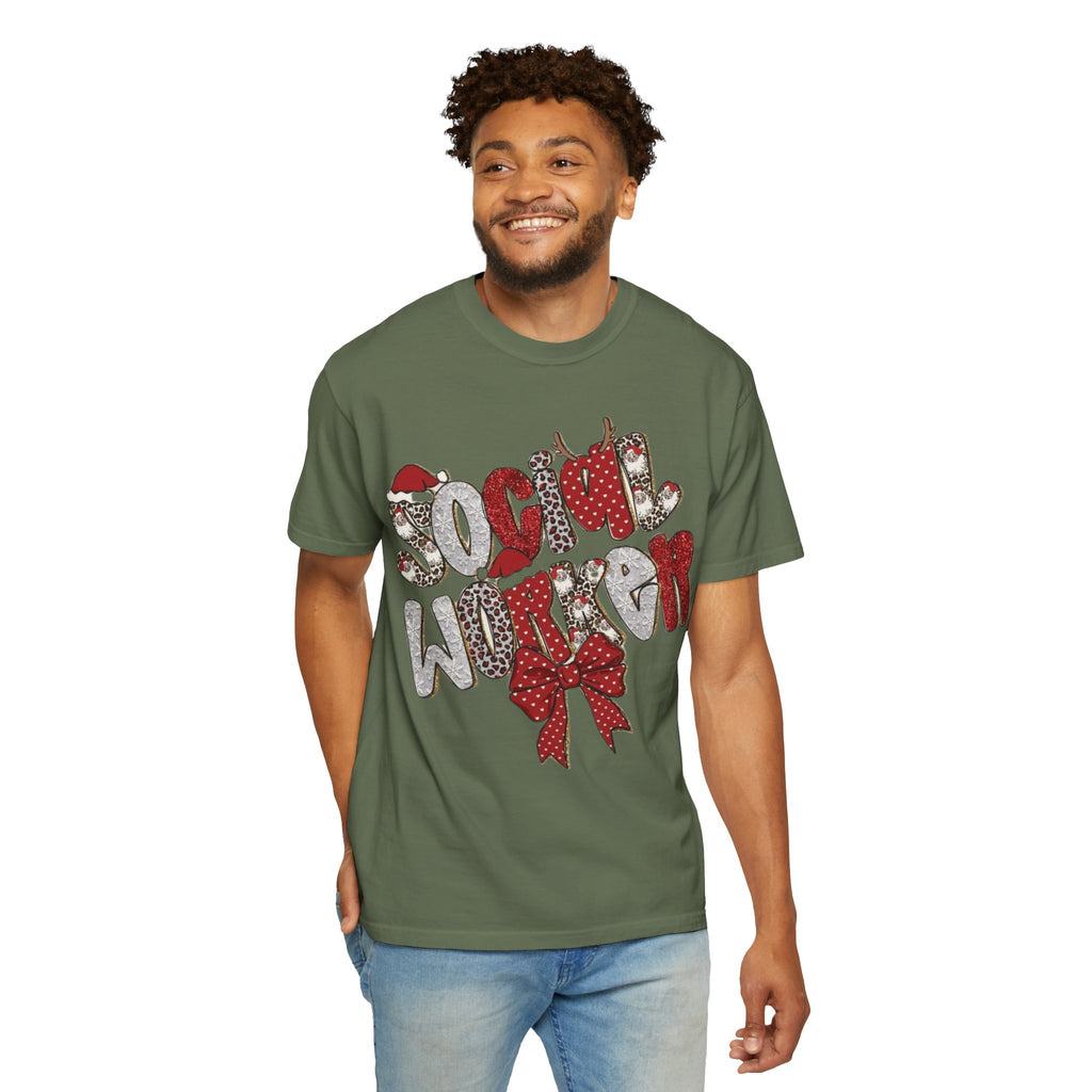 Social Worker Christmas T-Shirt  Festive Holiday Graphic Tee