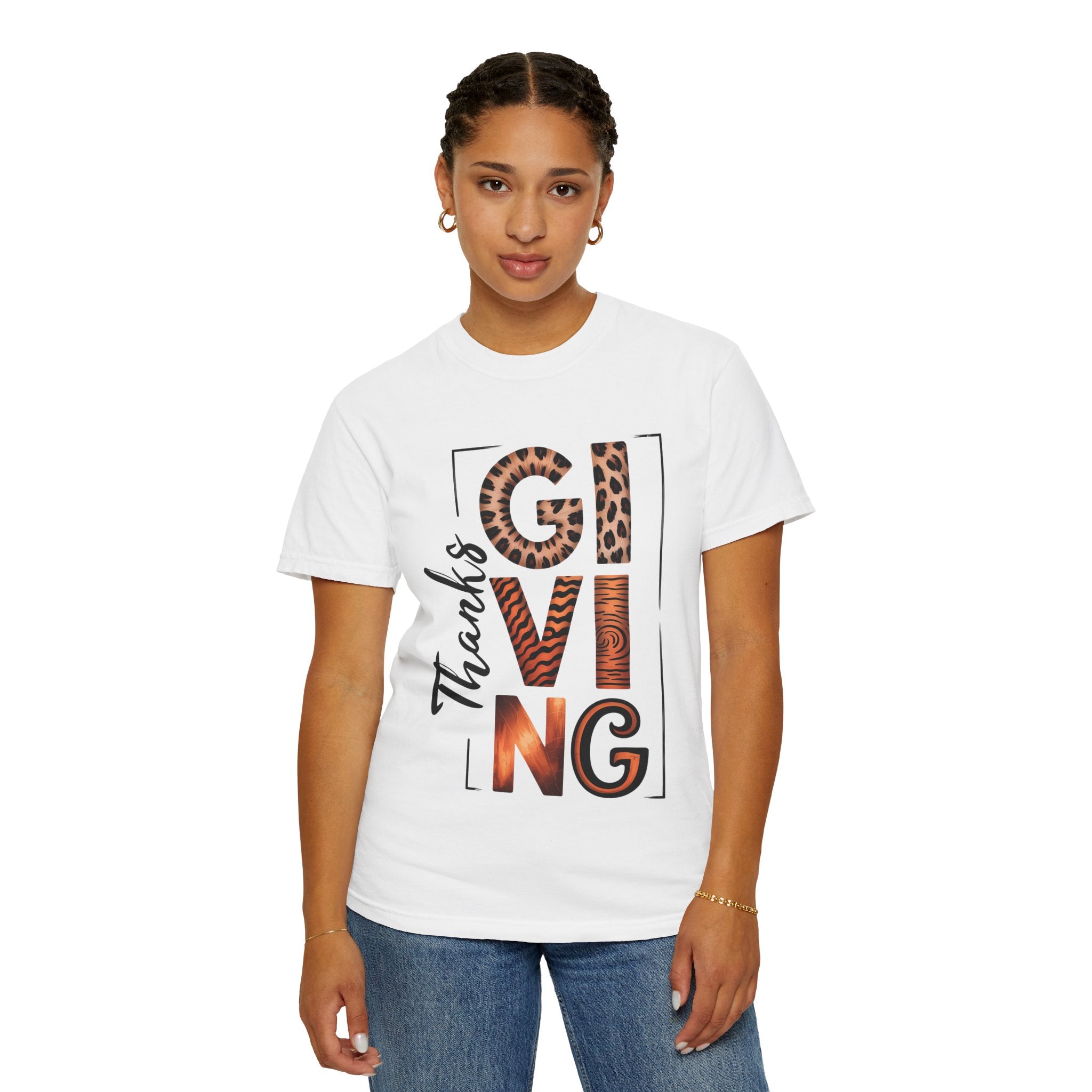 Fall T-Shirts and Sweatshirts Collection Giving Thanks T-Shirt Thanksgiving Graphic Tee with Leopard & Wood Pattern Letters