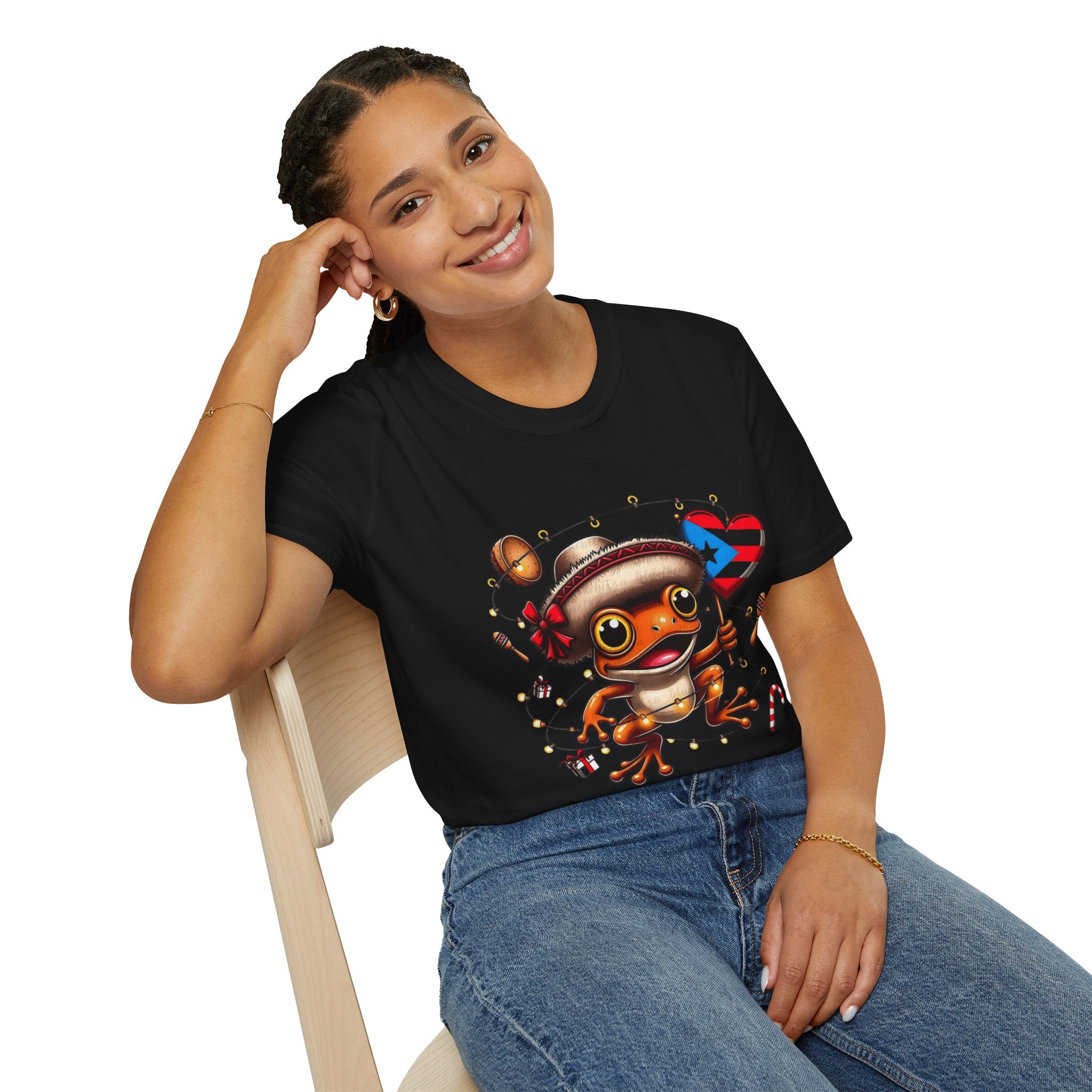 Puerto Rico Frog Holiday T-Shirt  Cute Coquí with Flag Heart (Christmas) Puerto Rico Navidades