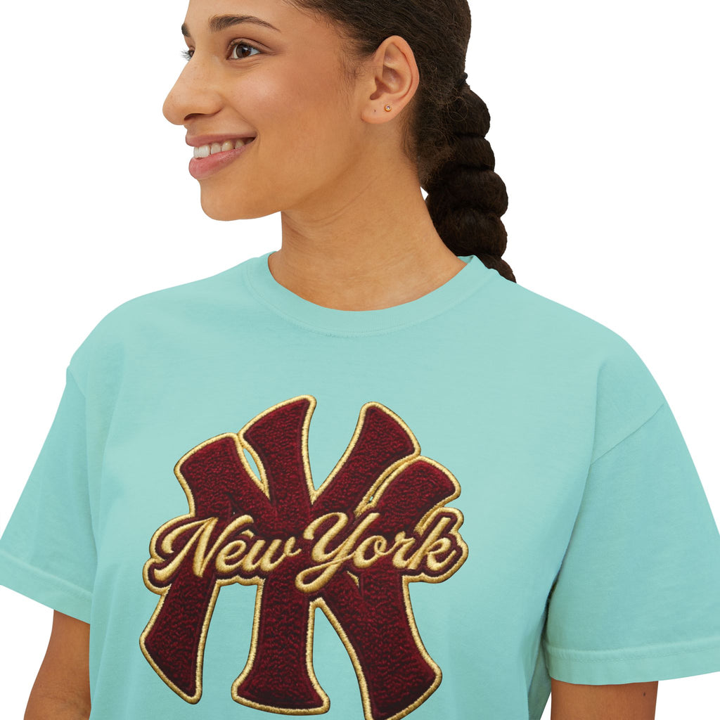 New York Script Logo Women's Boxy Tee – Vintage City Graphic T-Shirt