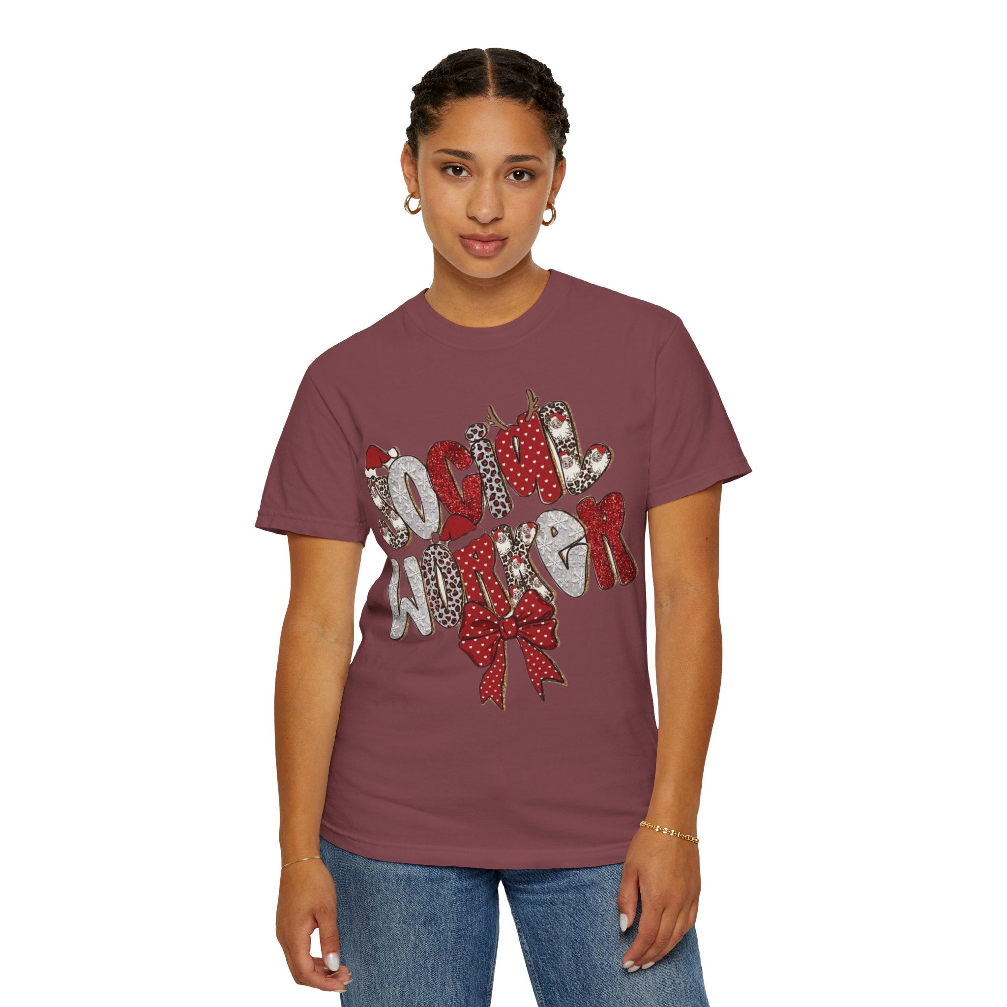 Social Worker Christmas T-Shirt  Festive Holiday Graphic Tee