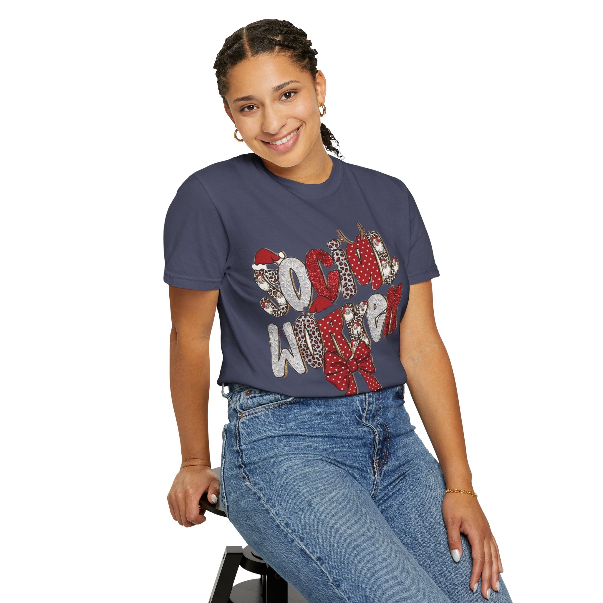 Social Worker Christmas T-Shirt  Festive Holiday Graphic Tee