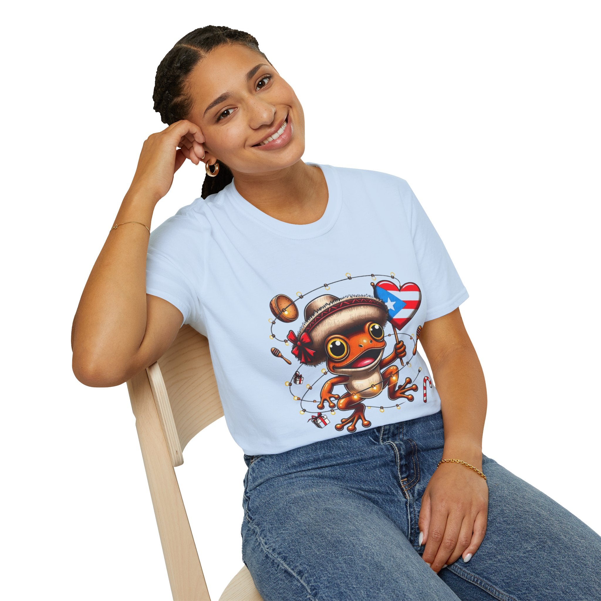 Puerto Rico Frog Holiday T-Shirt  Cute Coquí with Flag Heart (Christmas) Puerto Rico Navidades