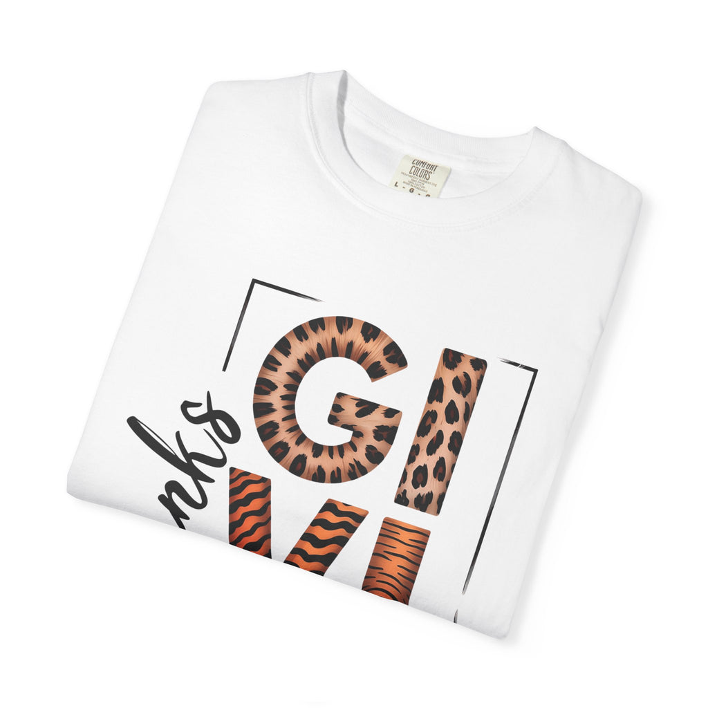 Fall T-Shirts and Sweatshirts Collection Giving Thanks T-Shirt Thanksgiving Graphic Tee with Leopard & Wood Pattern Letters