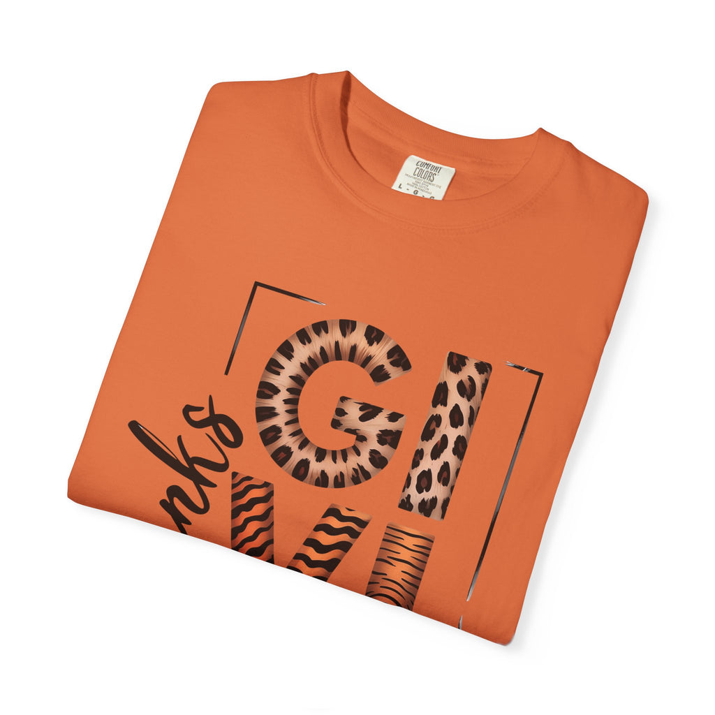 Fall T-Shirts and Sweatshirts Collection Giving Thanks T-Shirt Thanksgiving Graphic Tee with Leopard & Wood Pattern Letters