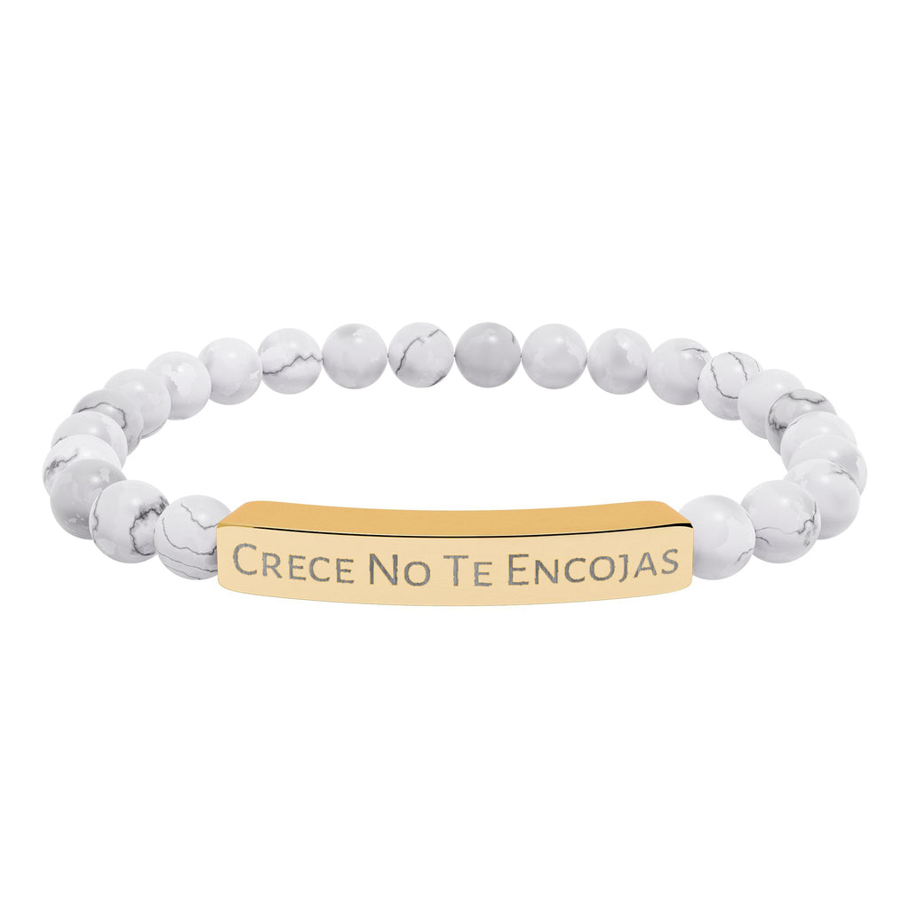 Engraved Natural Stone Stretch Bracelet — "Crece No Te Rindas" Affirmation Bar