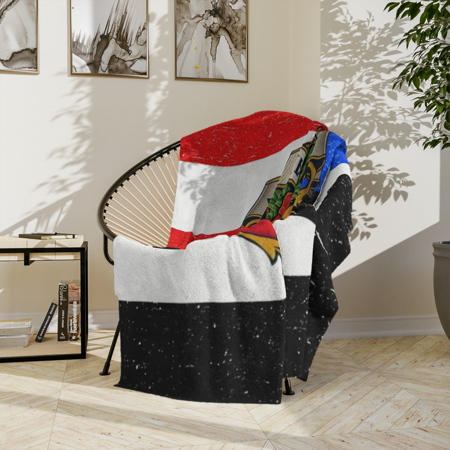 Puerto Rican Flag Velveteen Microfiber Blanket – Vintage Coat of Arms Throw