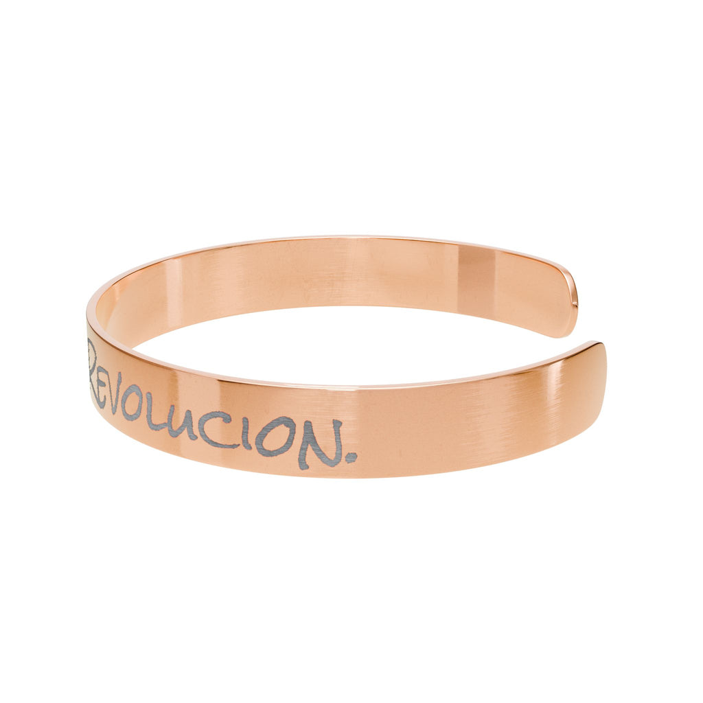 Engraved Cuff Bracelet — Personalized Spanish Script "Se Tu Propia Revolución"