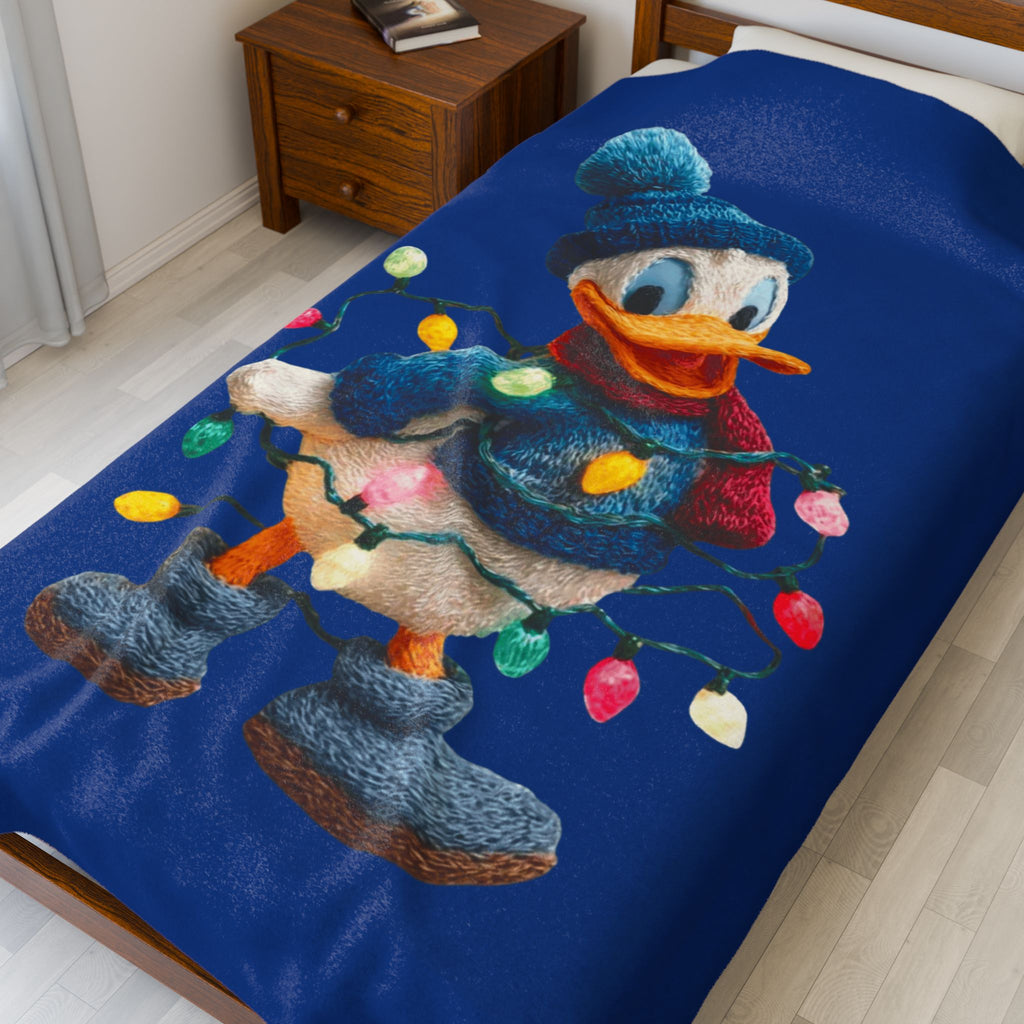 Donald Duck Holiday Plush Blanket  Festive Christmas Lights Velveteen Throw